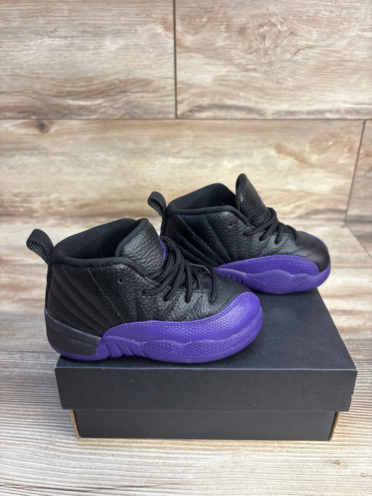 Air Jordan 12 Retro TD 'Field Purple' Sneakers sz 8c
