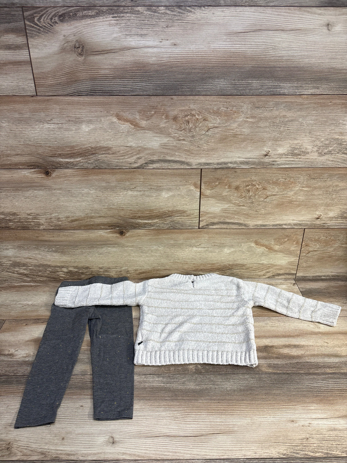 DKNY 2pc Metallic Chunky Knit Sweater & Bottoms Set Grey sz 2T