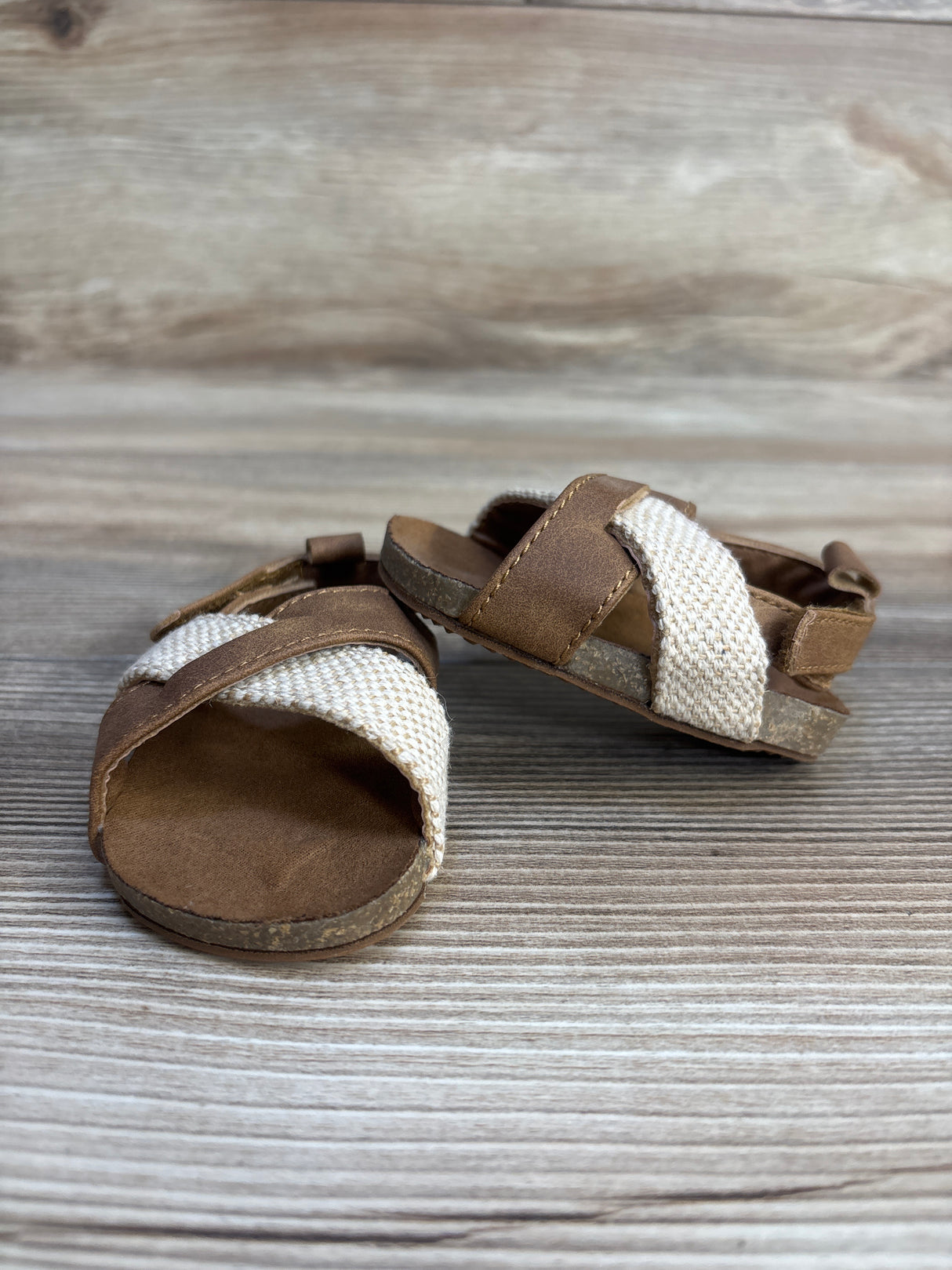 Cross Strap Sandals Brown sz 1/2c