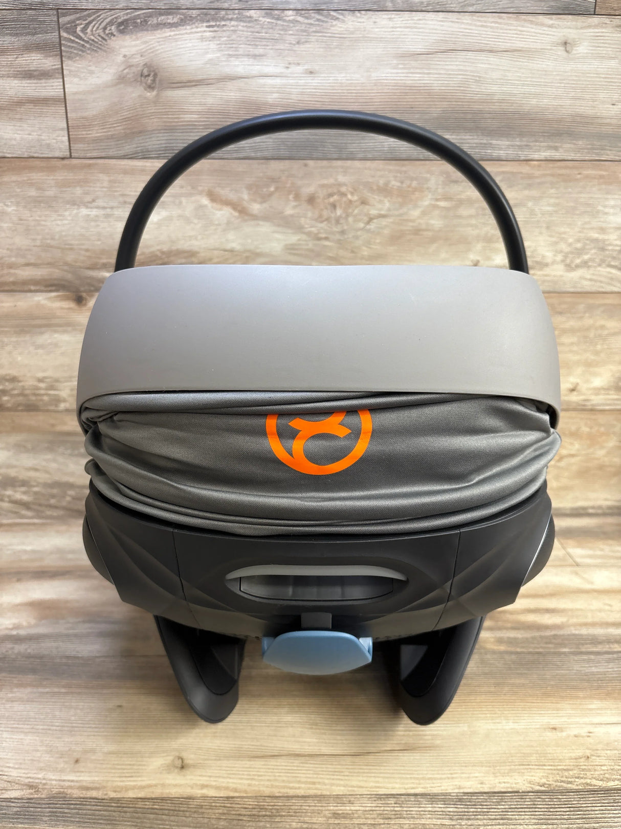 Cybex Gold Cloud G Lux Infant Car Seat in Lava Grey 4-35lbs - Me n Mommy To Be