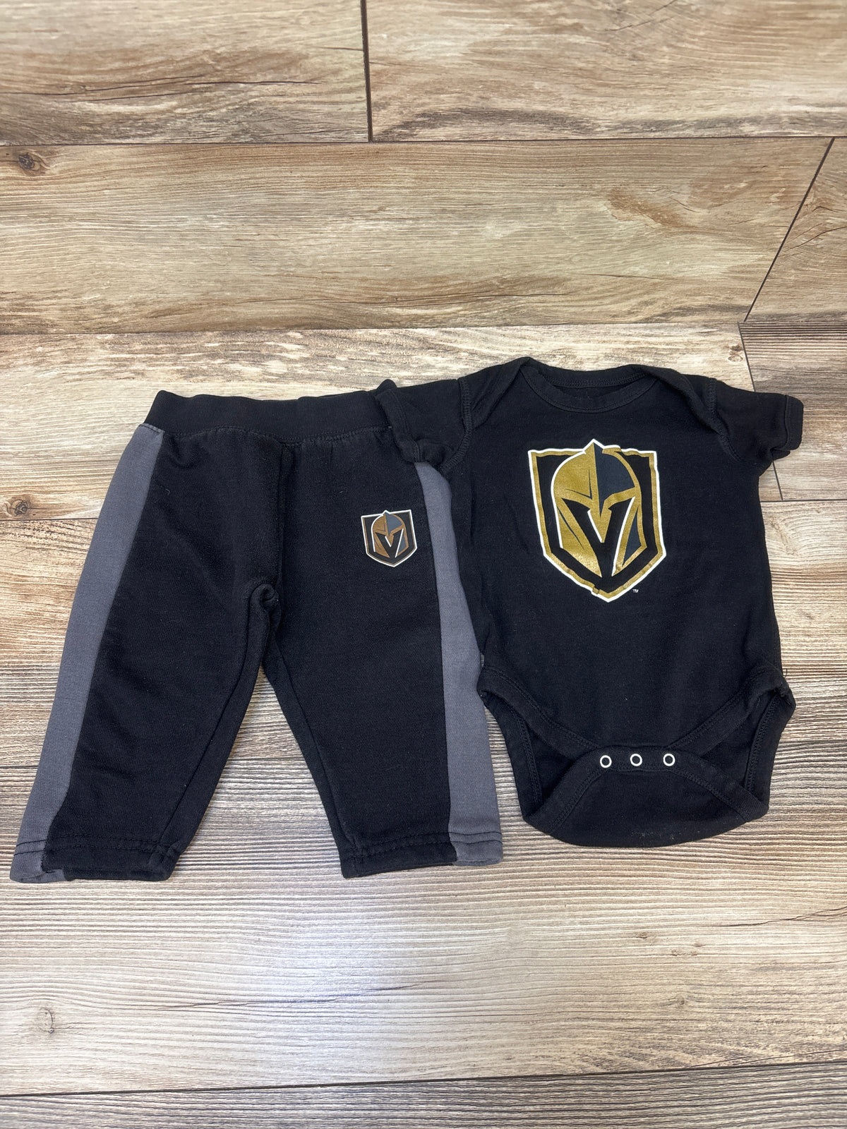 NHL 2pc Golden Knights Bodysuit & Joggers Set Black sz 12m