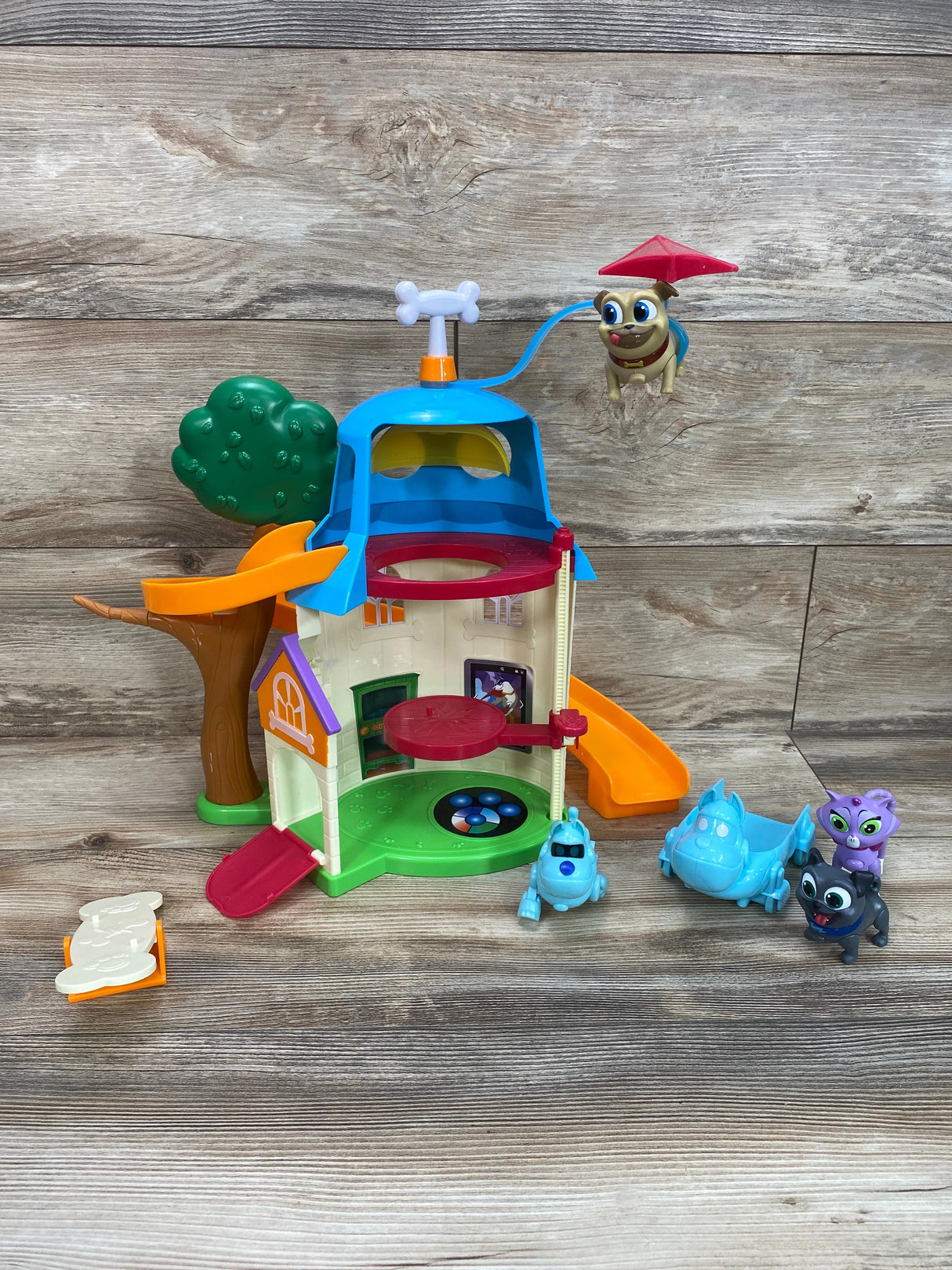 Puppy Dog Pals Doghouse Playset