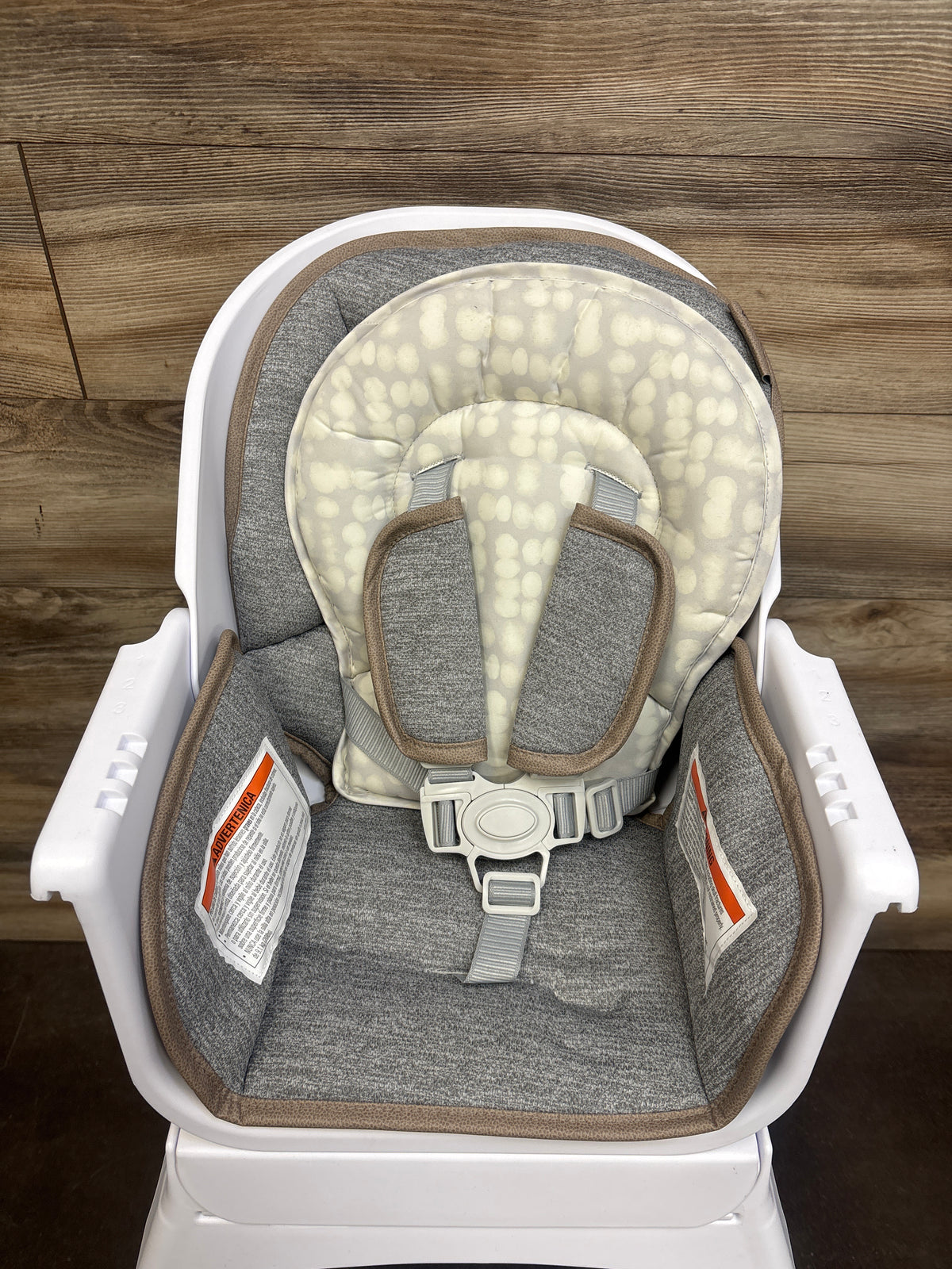 Safety 1st Grow and Go Rotating High Chair in French Gray