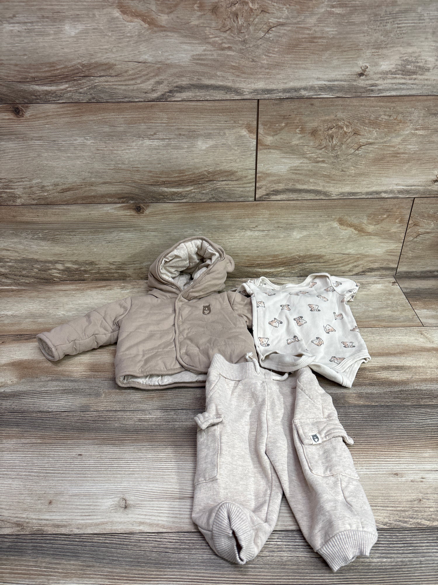 Rabbit + Bear Organic 3pc Jacket, Bodysuit, & Pants Set Tan sz 3-6m