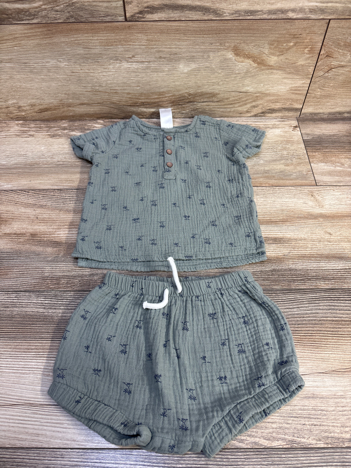 Just One You 2pc Gauze Henley Shirt & Shorts Set Green sz 12m