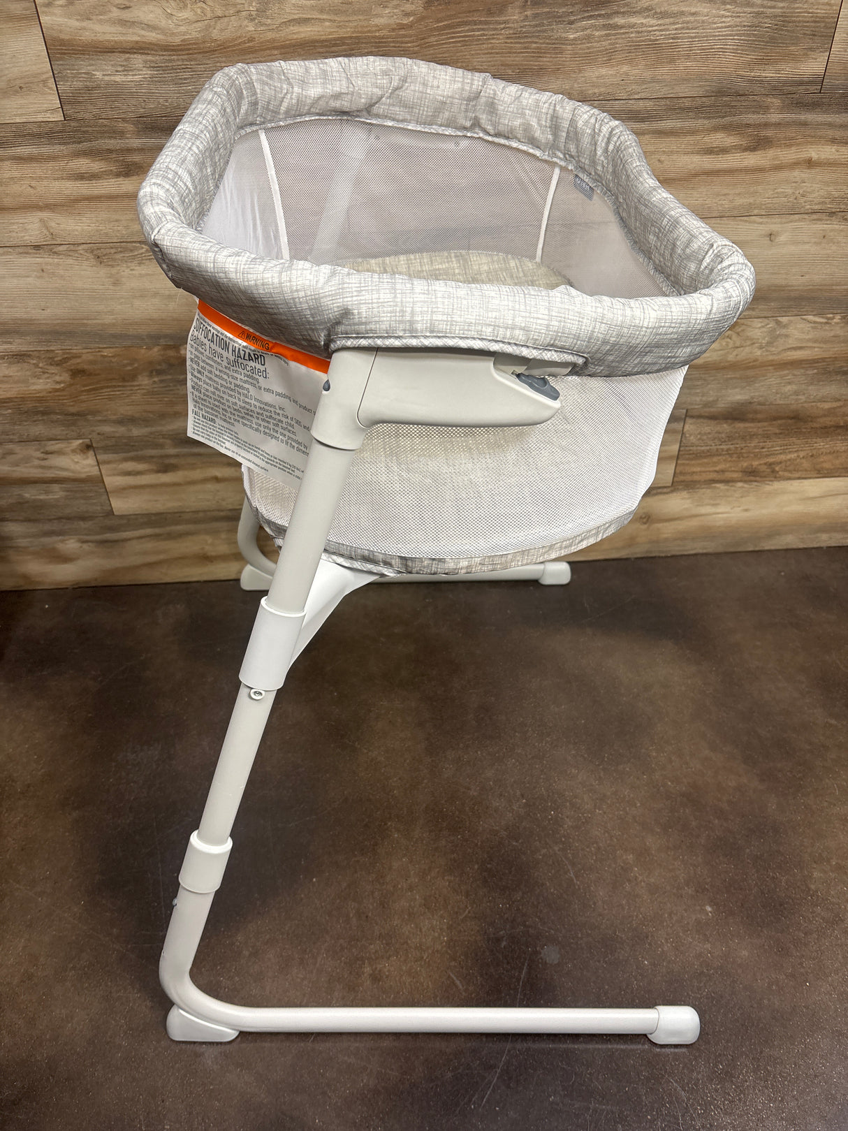 HALO Innovations BassiNest Flex Portable Bassinet, Grey