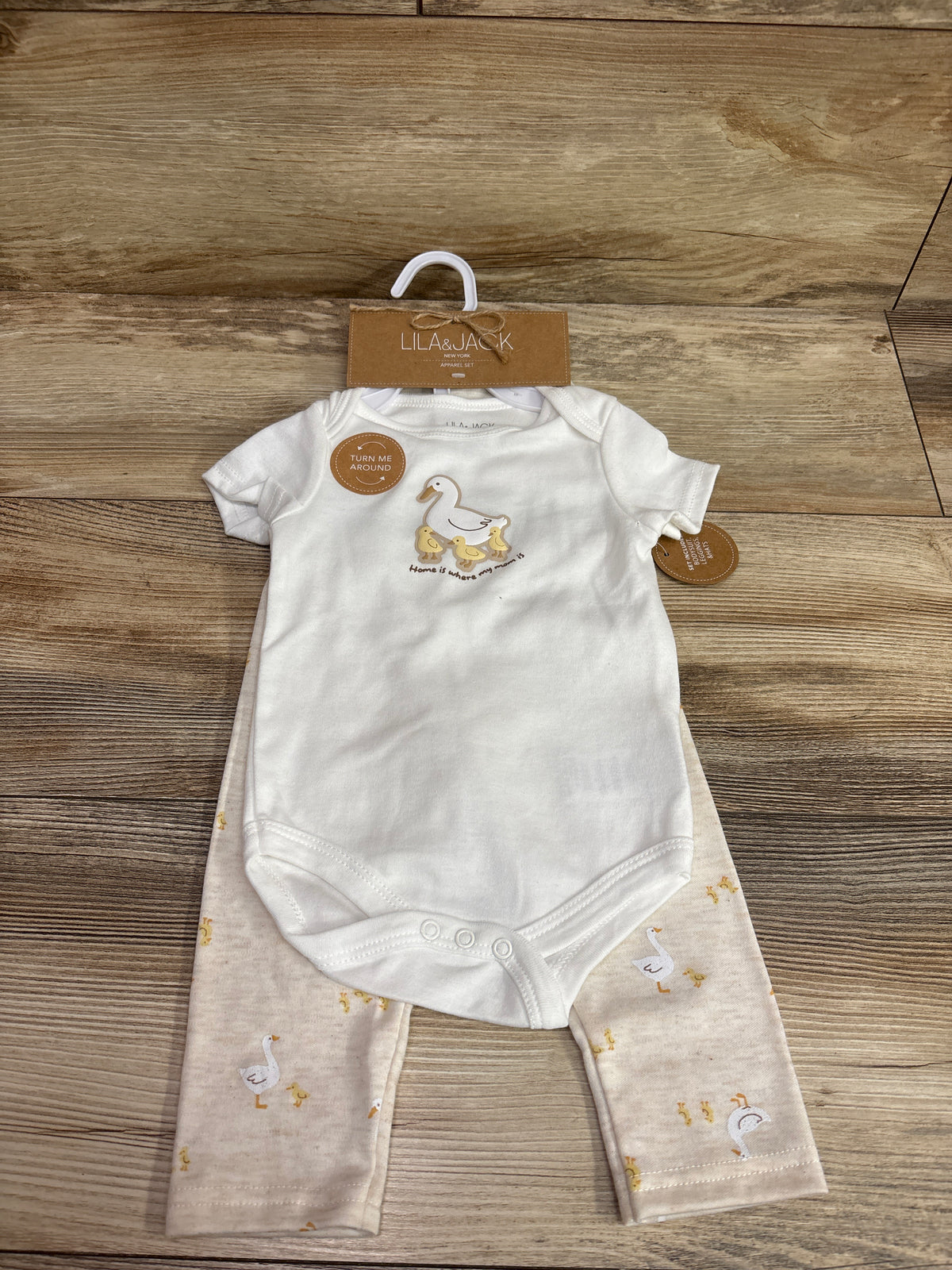 NEW Lila & Jack 3pc Duck Bodysuit, Pants, & Hat Set White sz 6-9m