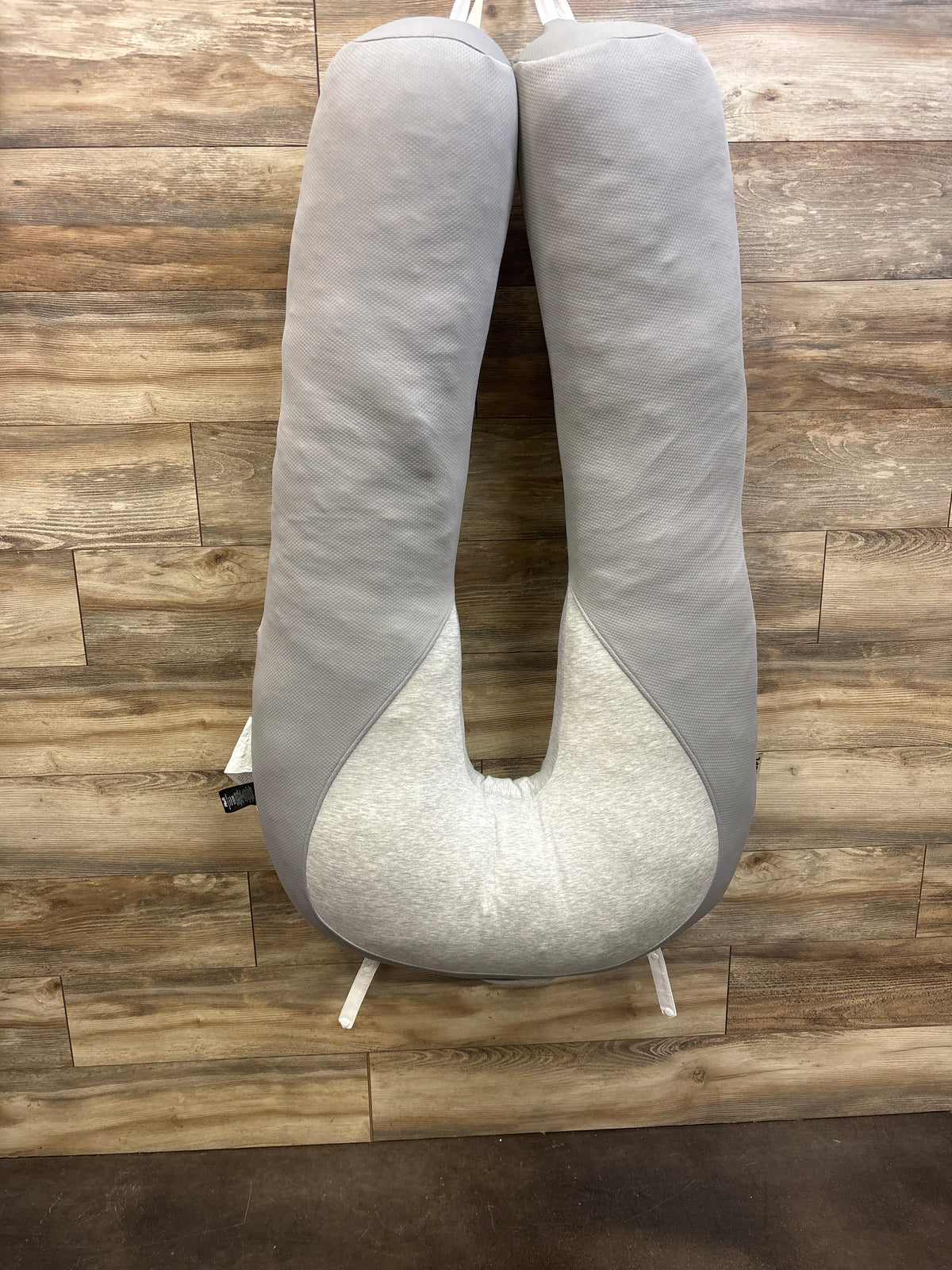 Plufl Hugl Cooling Body Pillow, Grey