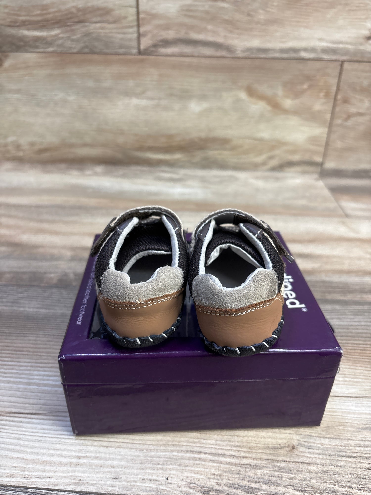 Pediped Originals Adrian Soft Sole Sneakers Brown sz 3/4c