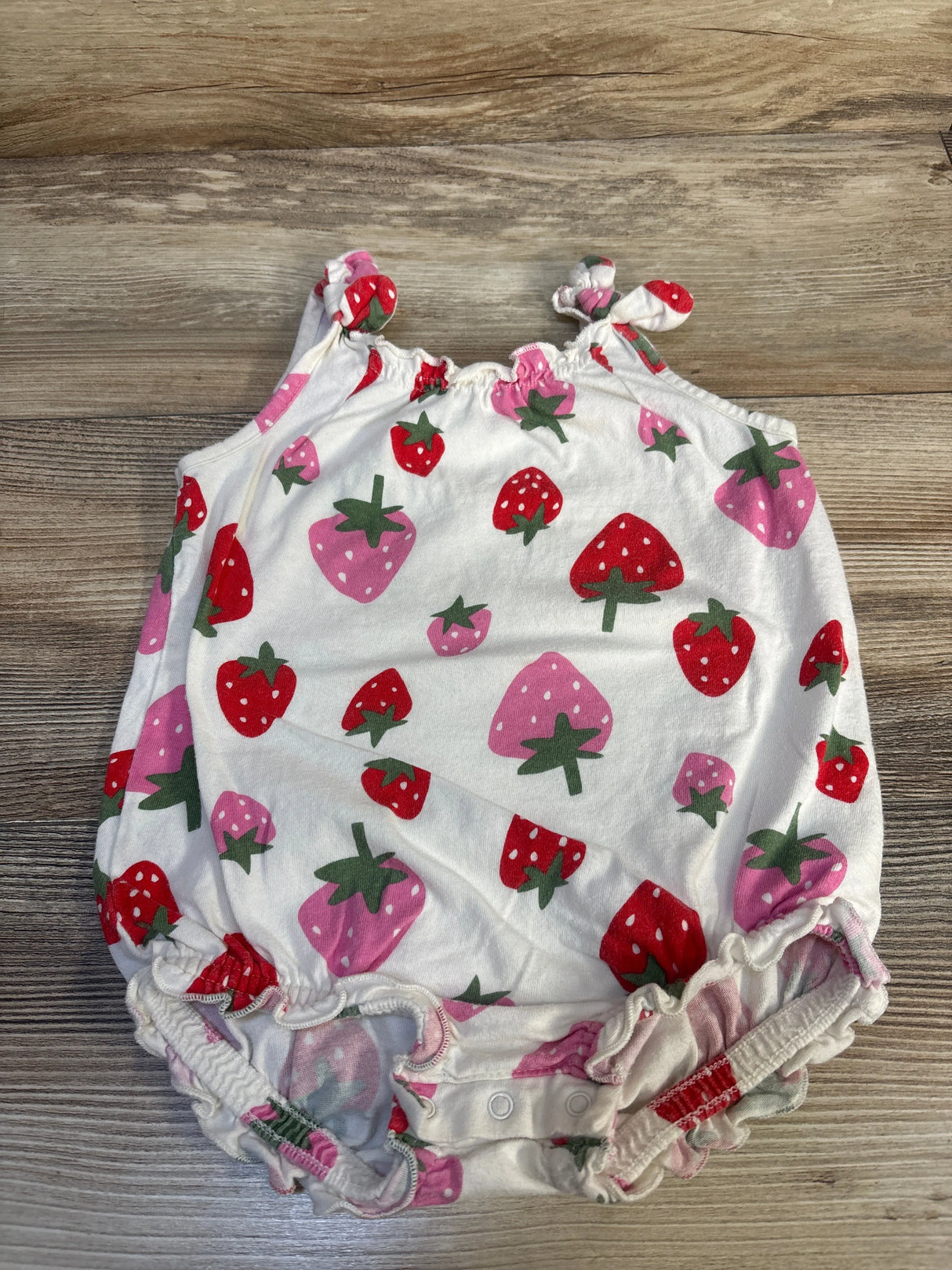 Old Navy Strawberry Print Bubble Romper White sz 18-24m