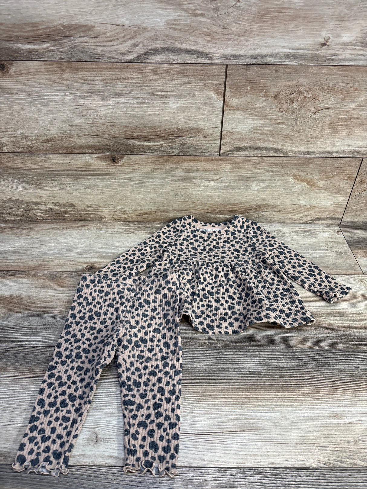 Cat & Jack 2pc Leopard Print Ribbed Shirt & Pants Set Tan sz 12m