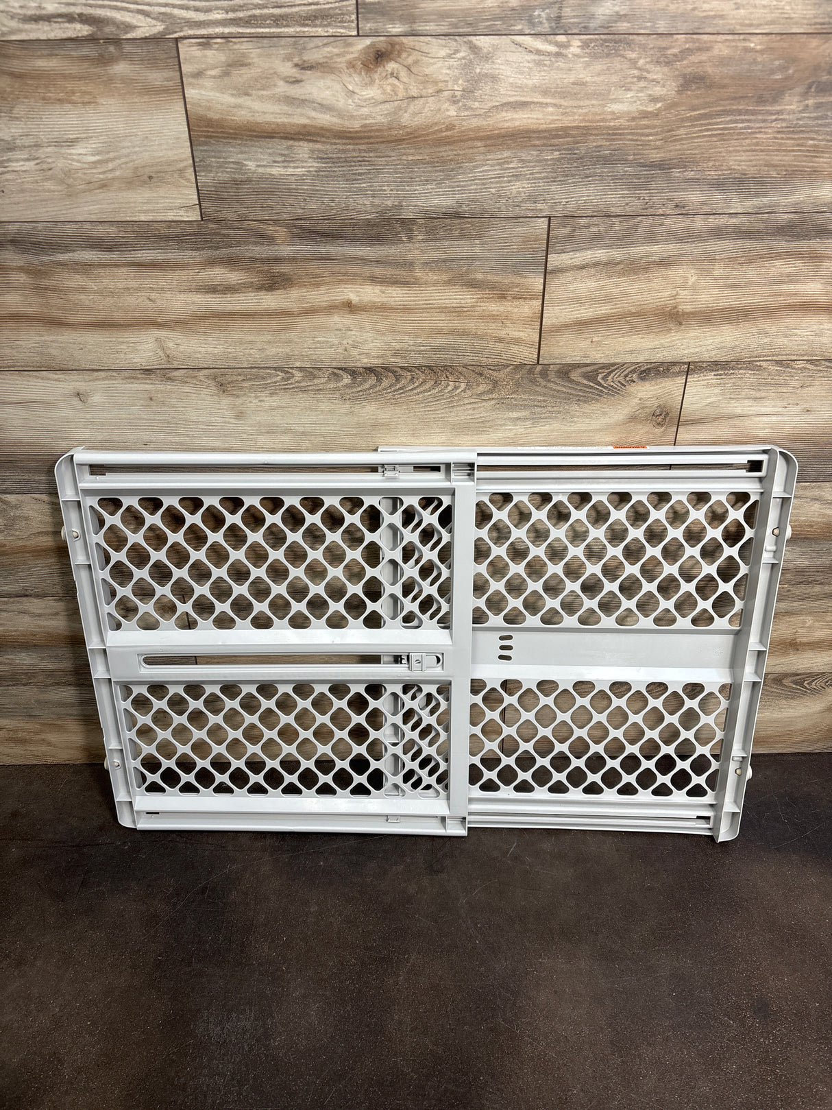Toddleroo by North States 26"-42" Supergate Expandable Gate 26''-42''
