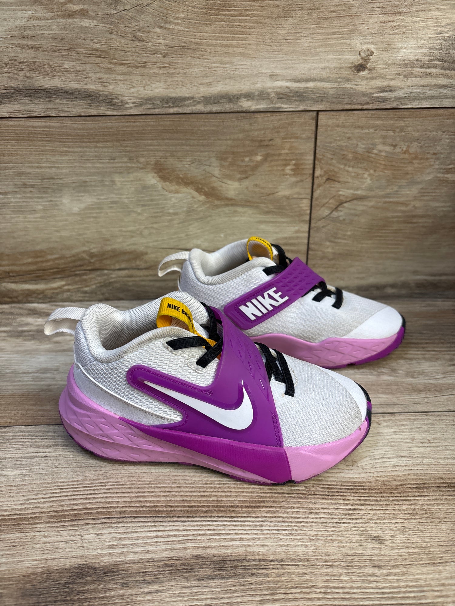 Nike Team Hustle D 12 Sneakers White/Purple sz 11c
