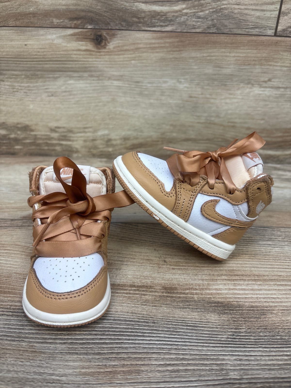 Air Jordan 1 Retro High OG TD 'Praline' Sneakers sz 4c