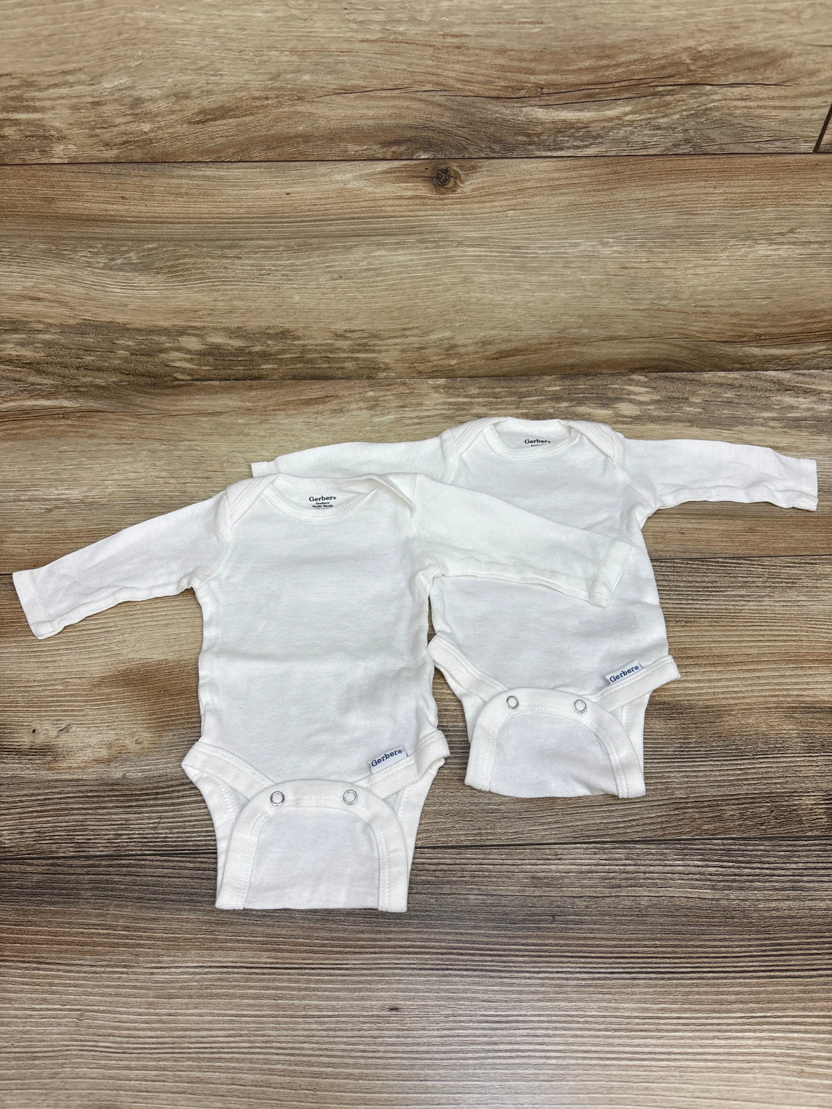 Gerber 2pk Bodysuits White sz Newborn
