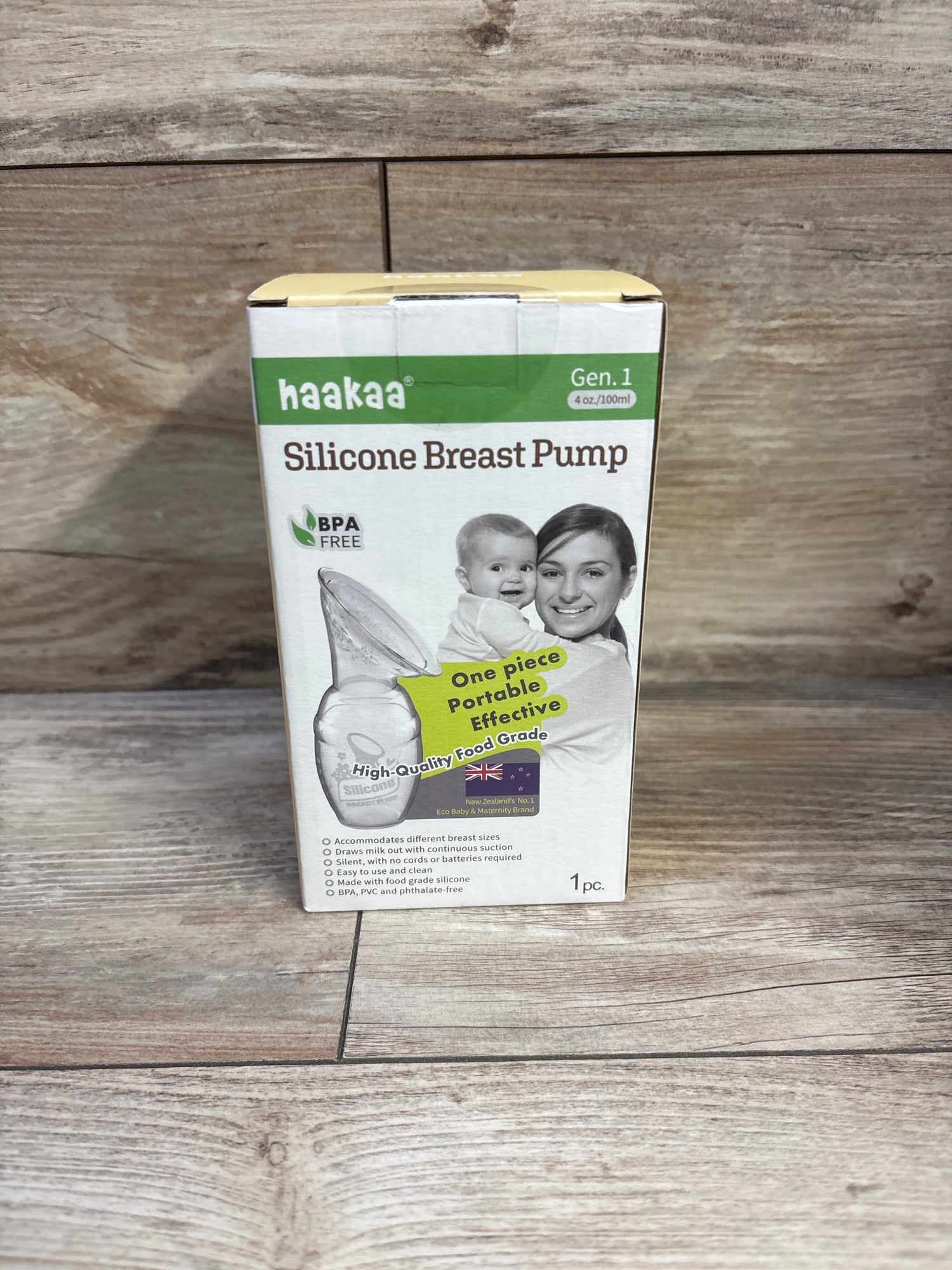 NEW Haakaa Silicone Breast Pump Gen 1 4oz