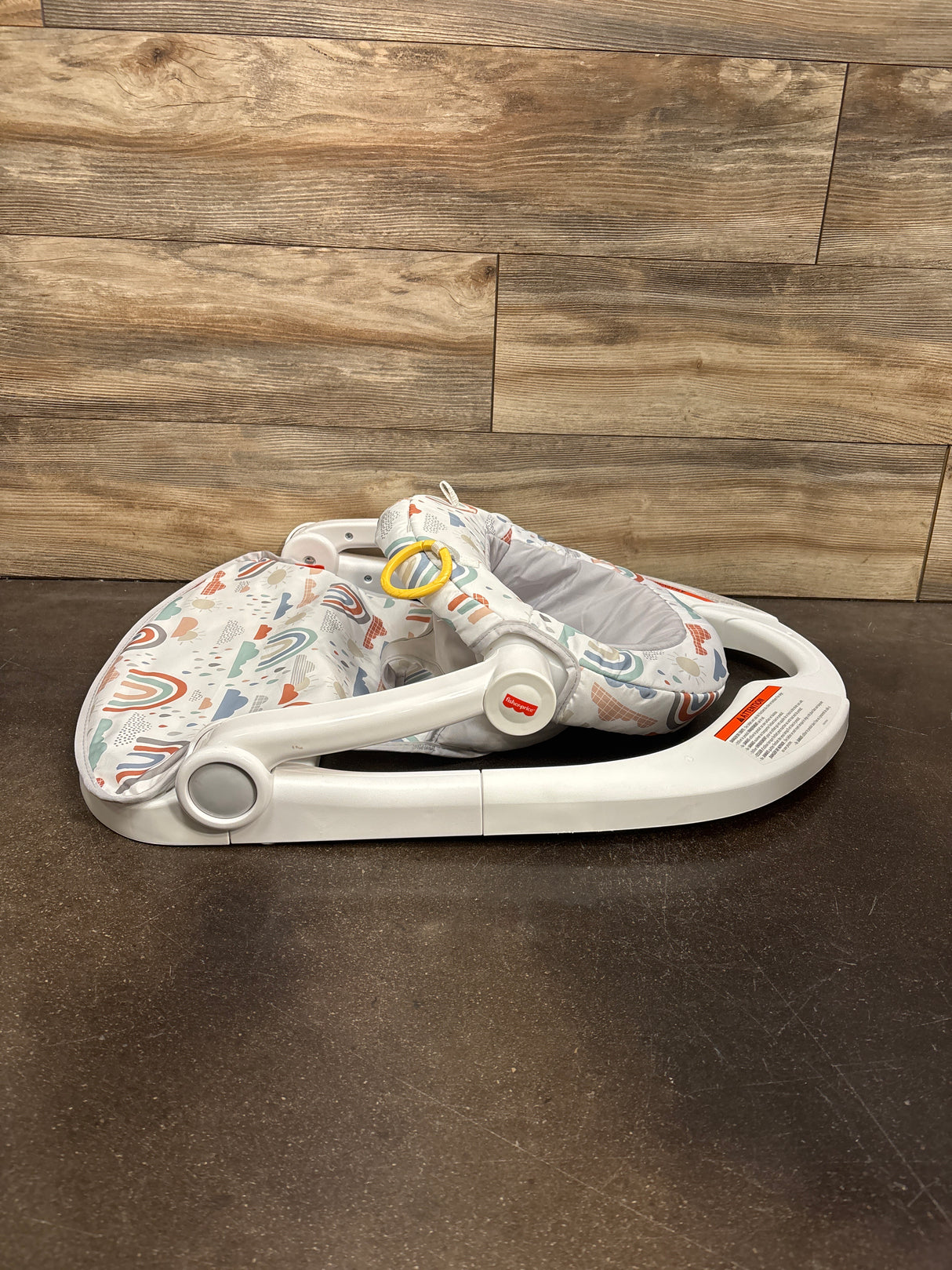 Fisher Price Sit-Me-Up Floor Seat in Rainbow Showers