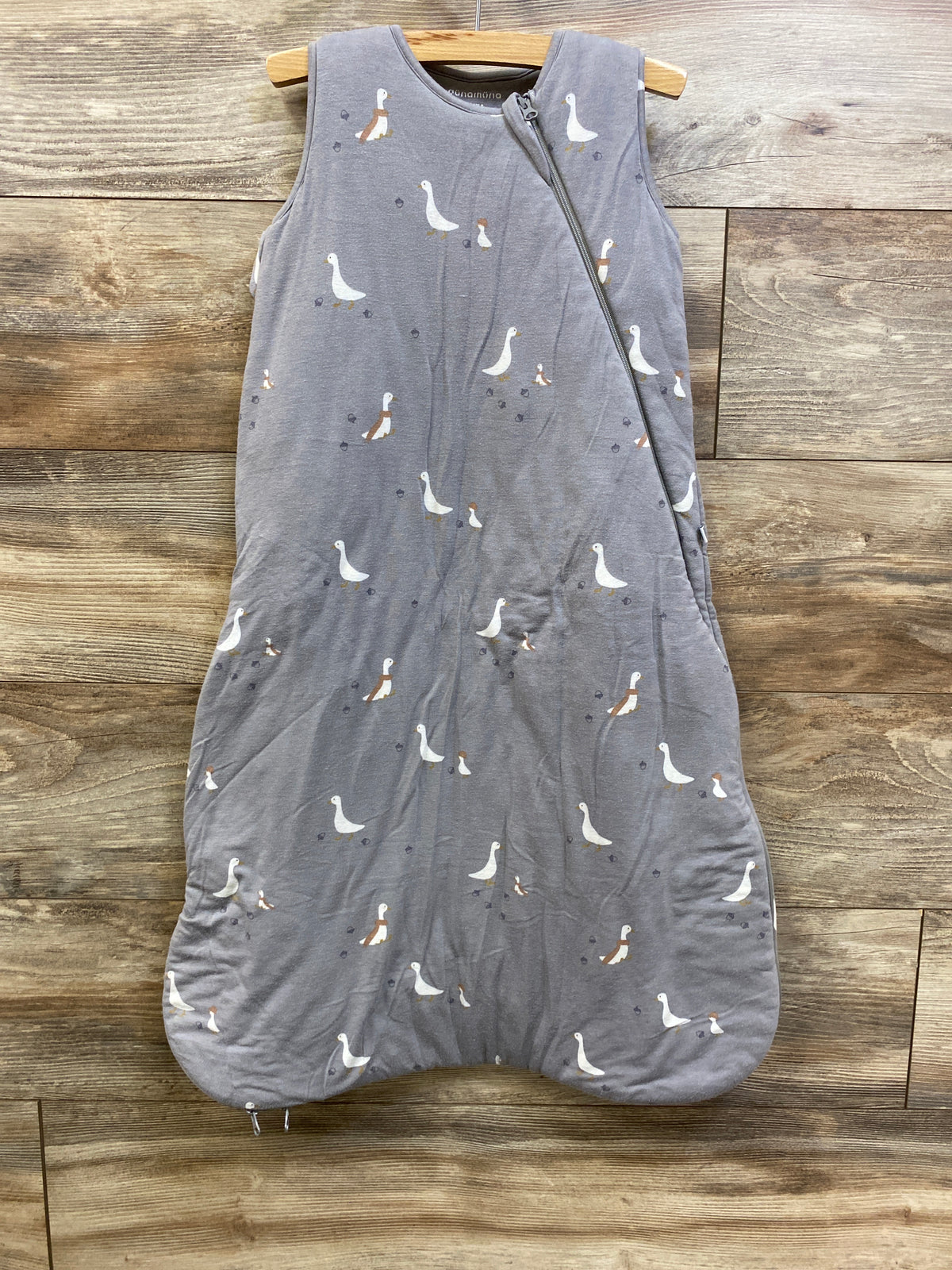 günamüna 2.6TOG Sleeveless Bamboo Sleep Sack in Goose Print Grey sz 9-18m