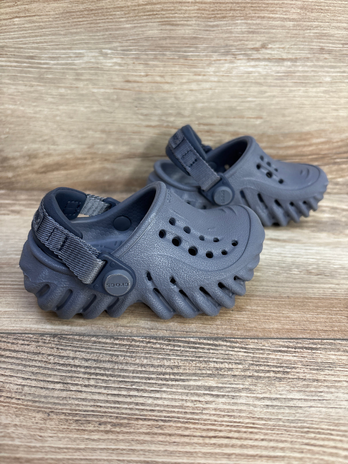 Crocs Echo Clogs Charcoal sz 4c