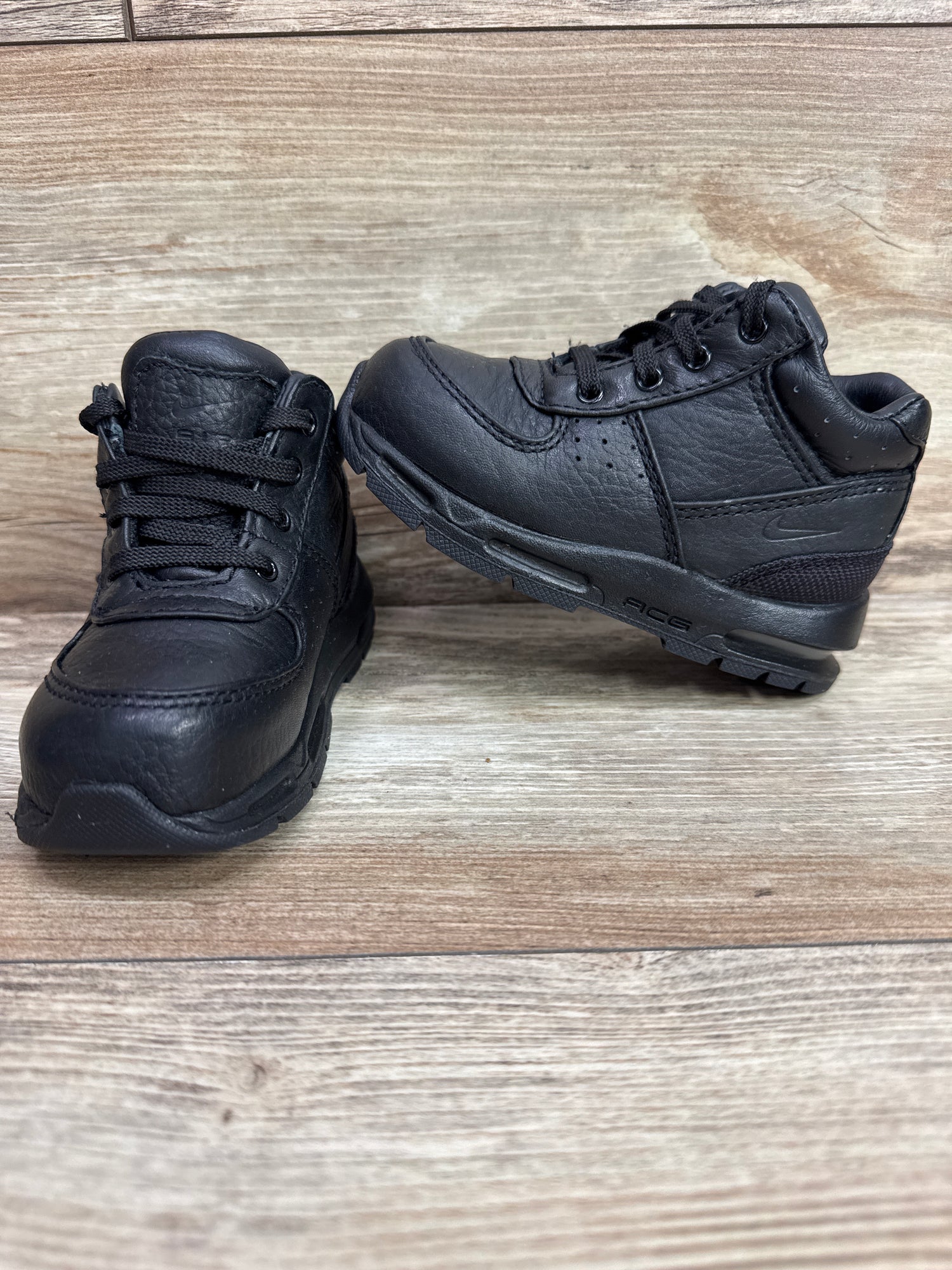 Nike Air Max Goadome Boots Black sz 7.5c