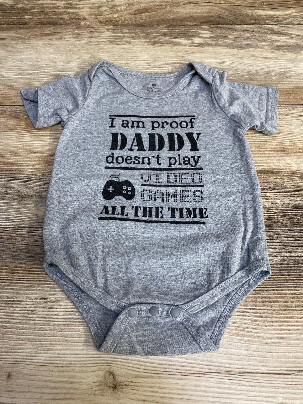 Daddy Doesn't Play Bodysuit Gray sz 12-18m