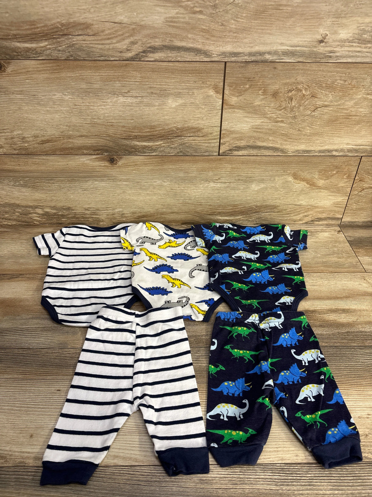 ABeCue 5pc Striped Bodysuit Set White sz 0-3m