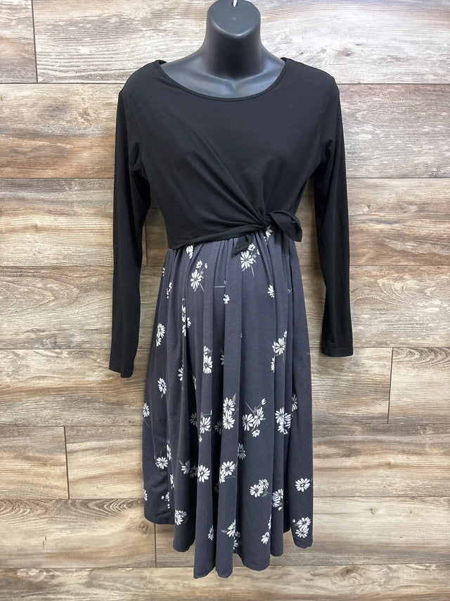 Liu & Qu maternity long sleeve nursing dress with black top and floral skirt on mannequin