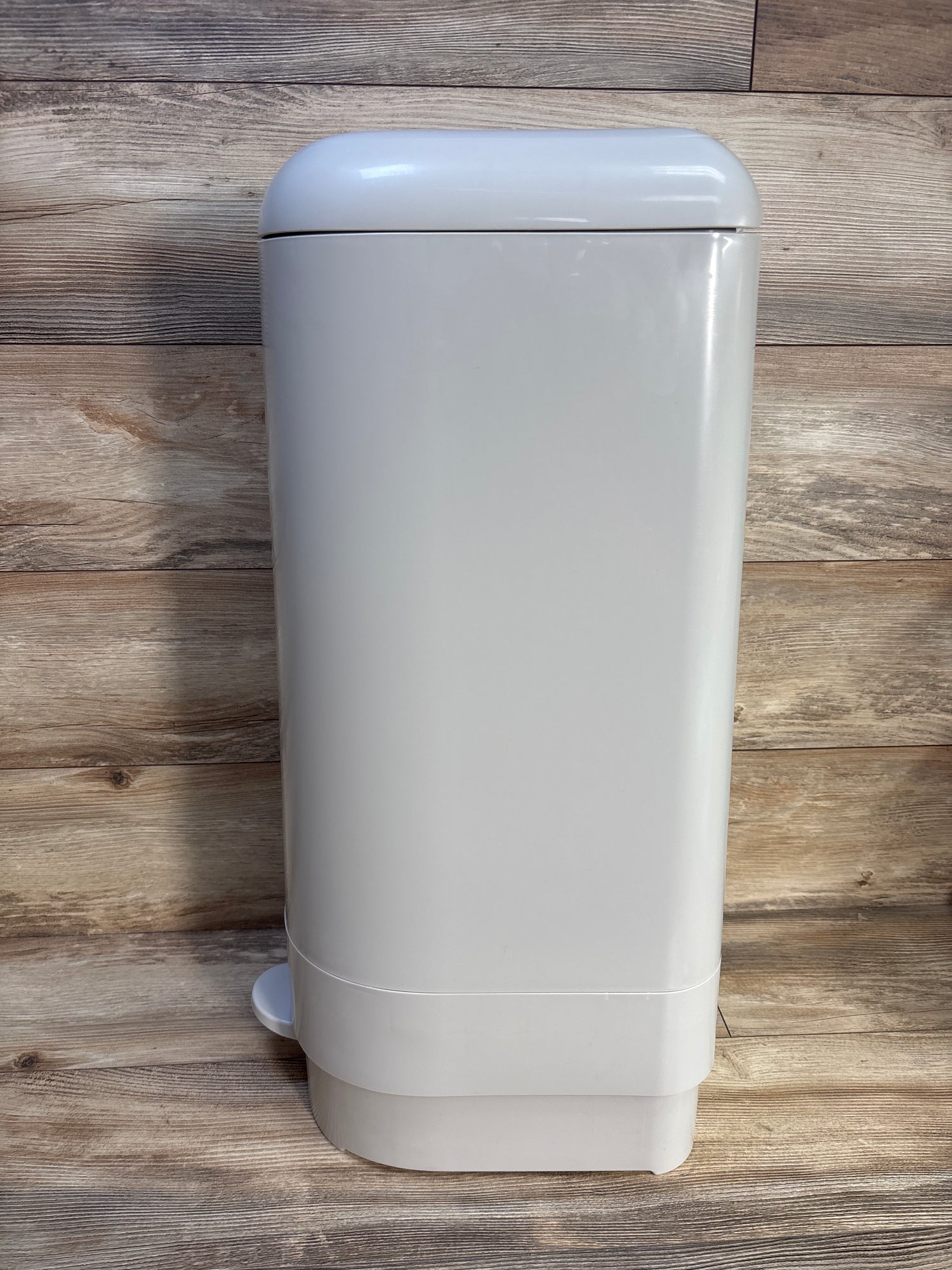 Diaper Genie Signature Pail, White