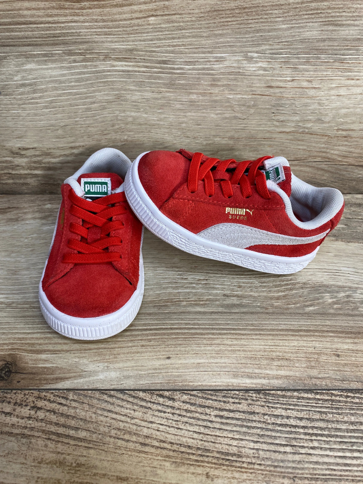 Puma Suede Classic XXI AC Sneakers Red sz 5c