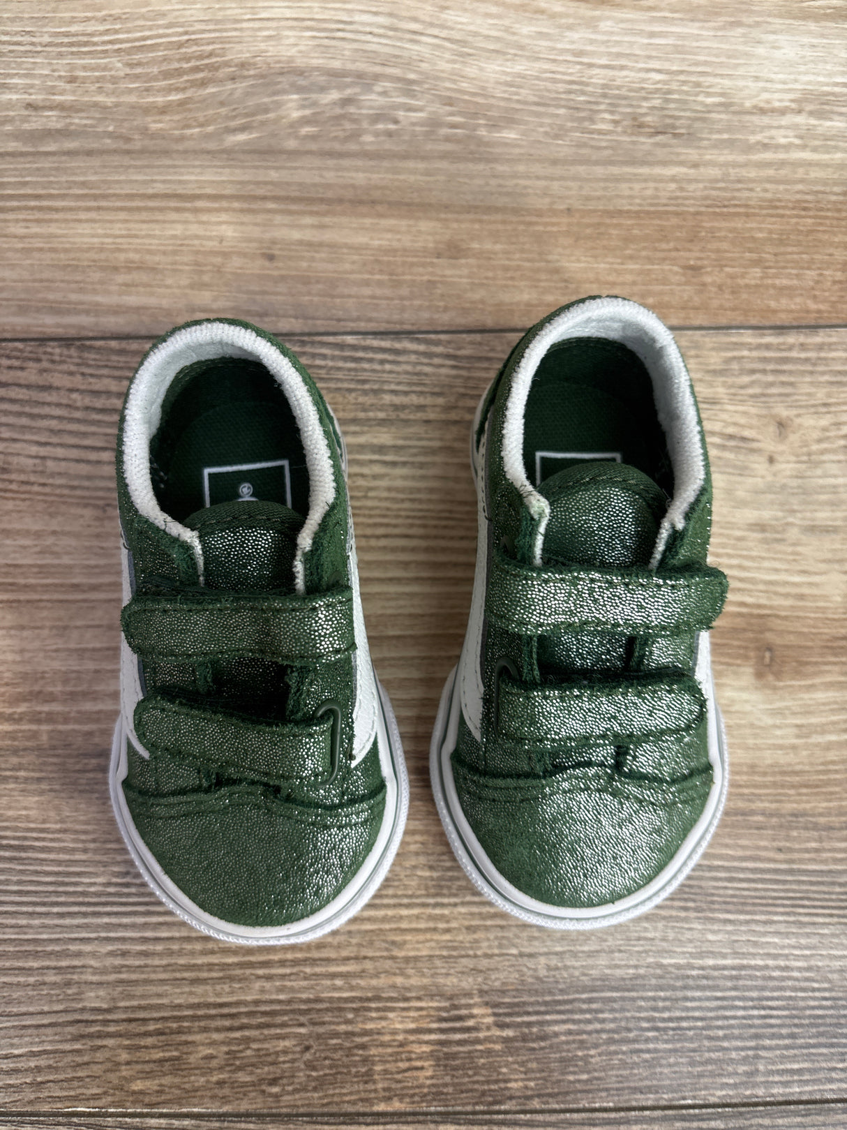 NEW Vans Old Skool V 'Tinsel Suede Green' Sneakers Green sz 3.5c