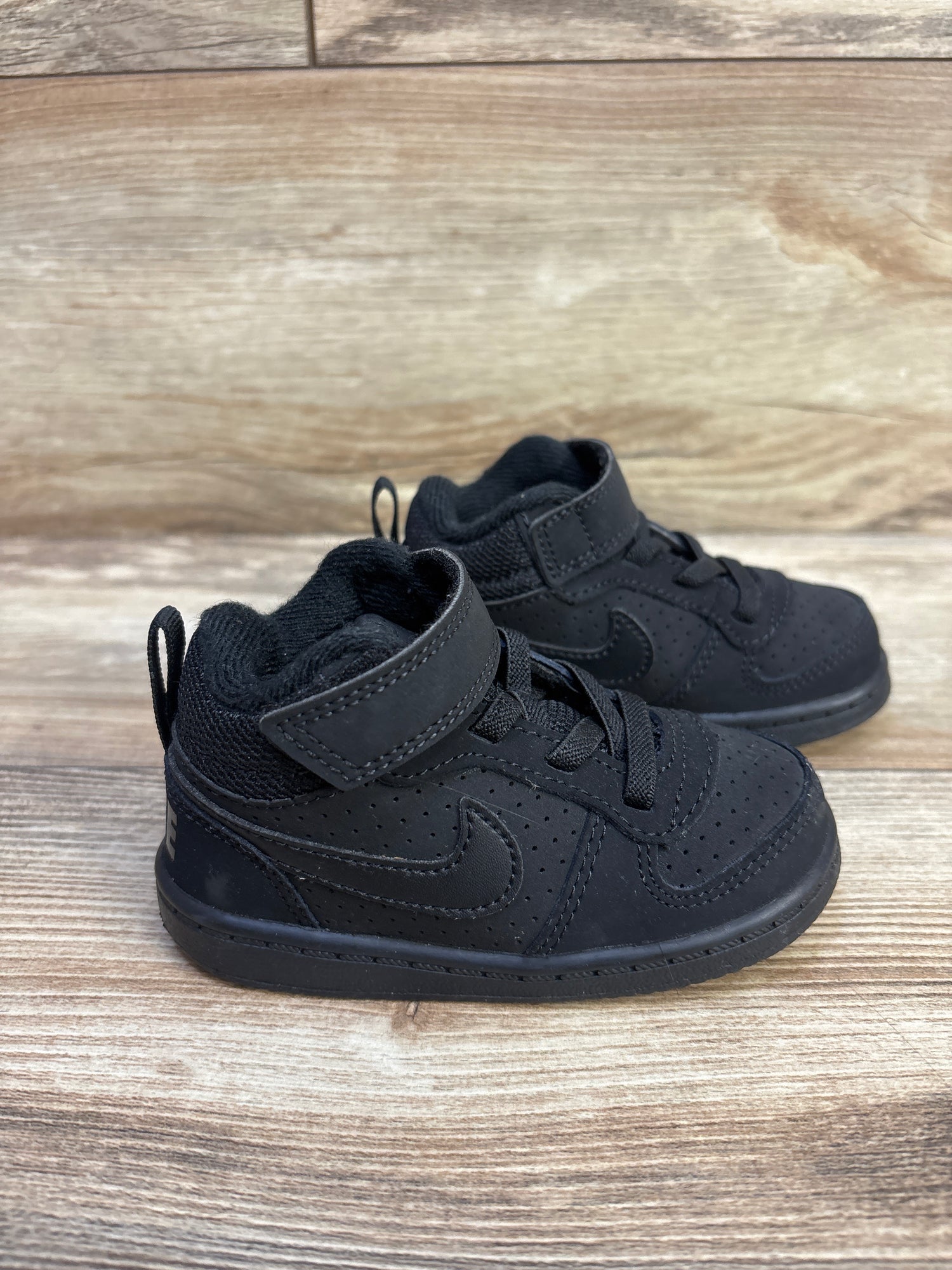 Nike Court Borough Mid TD 'Triple Black' Sneakers sz 6c