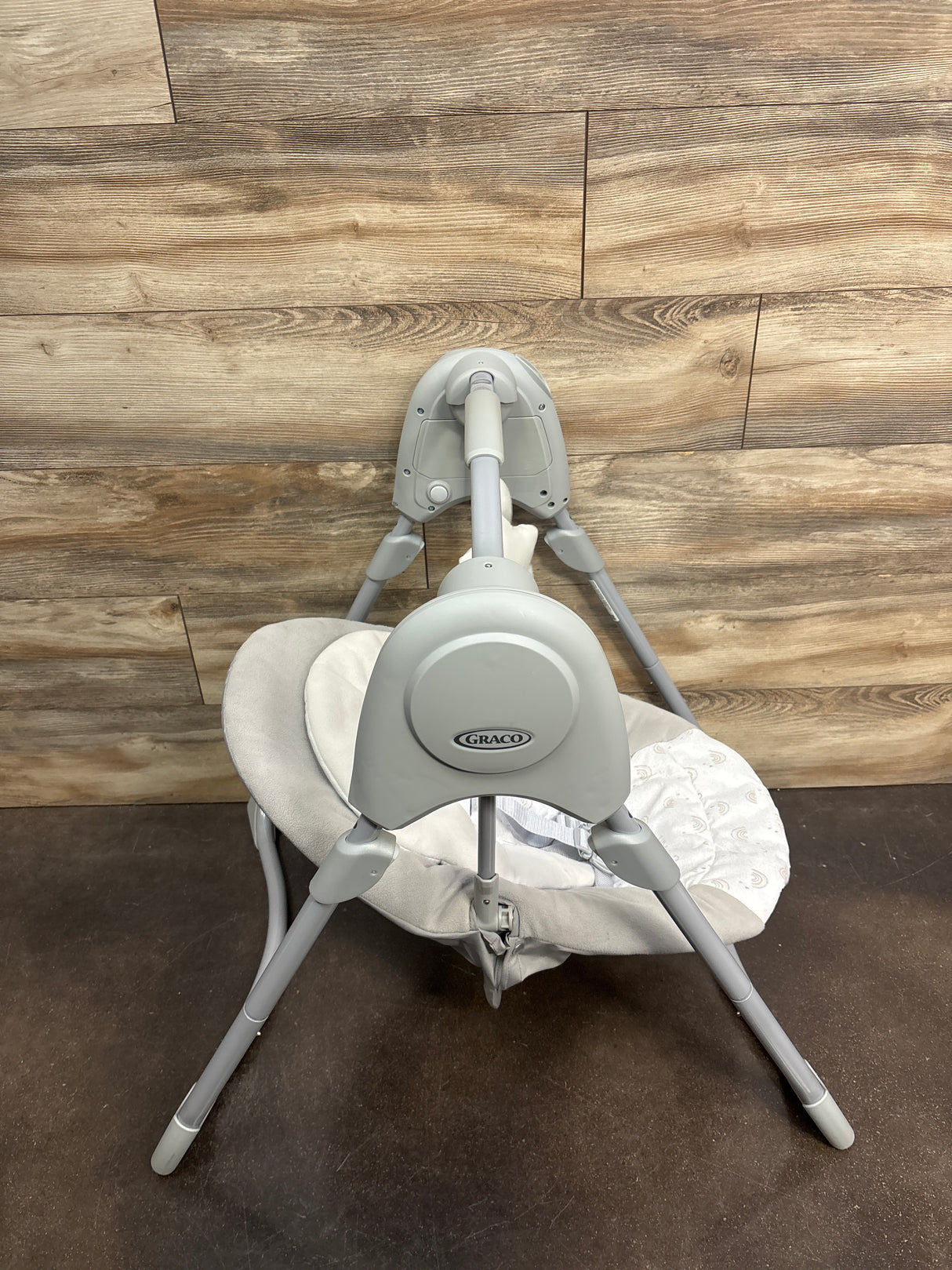 Graco Slim Spaces Compact Baby Swing in Reign Fashion