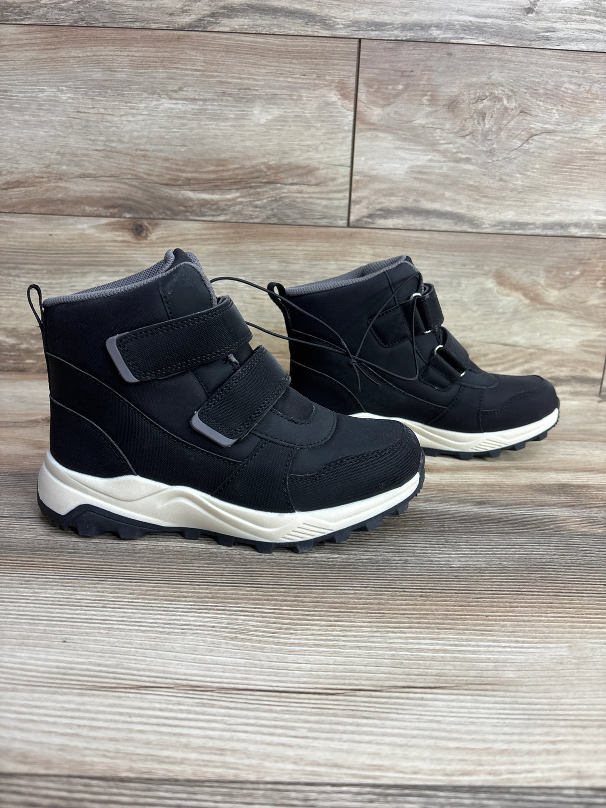 NEW All In Motion Waterproof Arrow Snow Boot Jet Black Sz 2Y