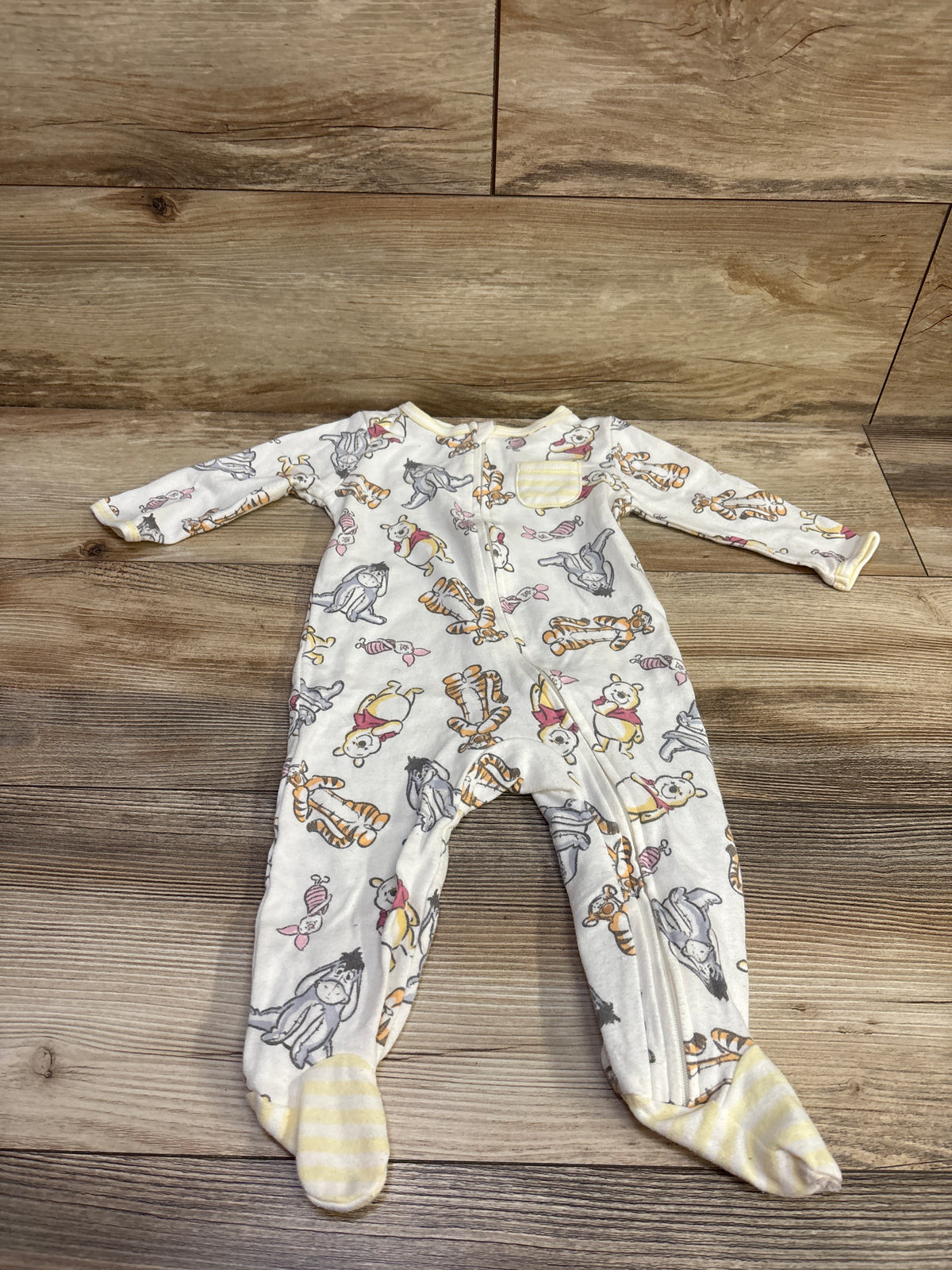 Disney Baby Winnie The Pooh Sleeper White sz 6-9m
