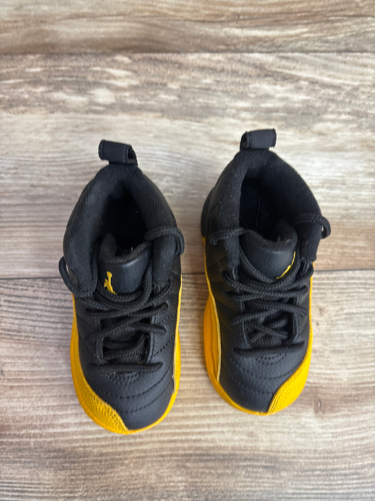 Air Jordan 12 Retro TD 'University Gold' Sneakers sz 6c