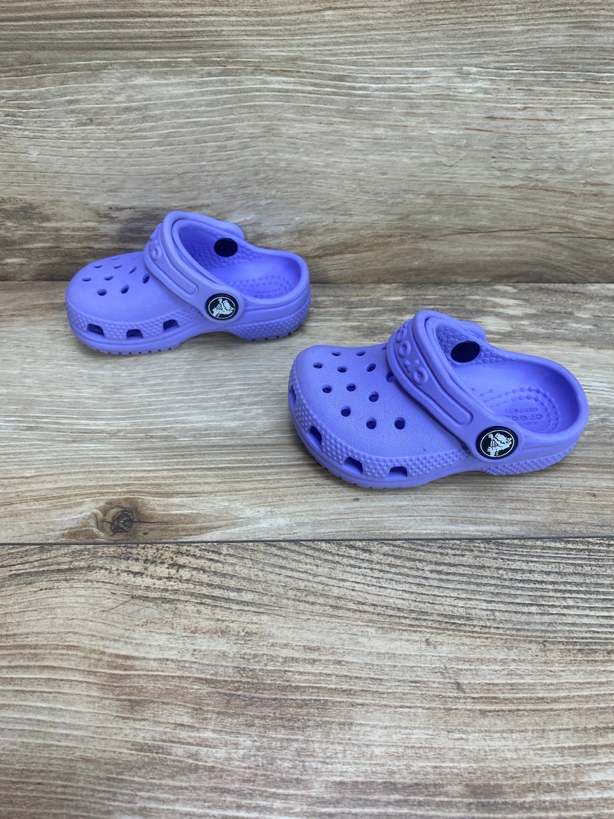 Crocs Classic Clogs Lavender sz 4c