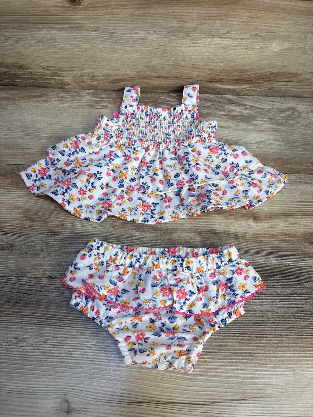 Little Lass Baby 2pc Smocked Ruffle Top & Bloomers Set White sz 3/6m