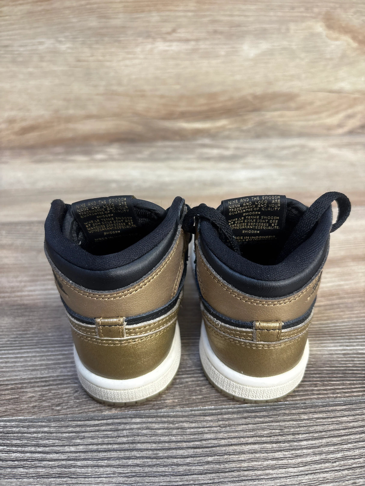 Air Jordan 1 Retro High OG TD 'Black Gold' Sneakers sz 6c