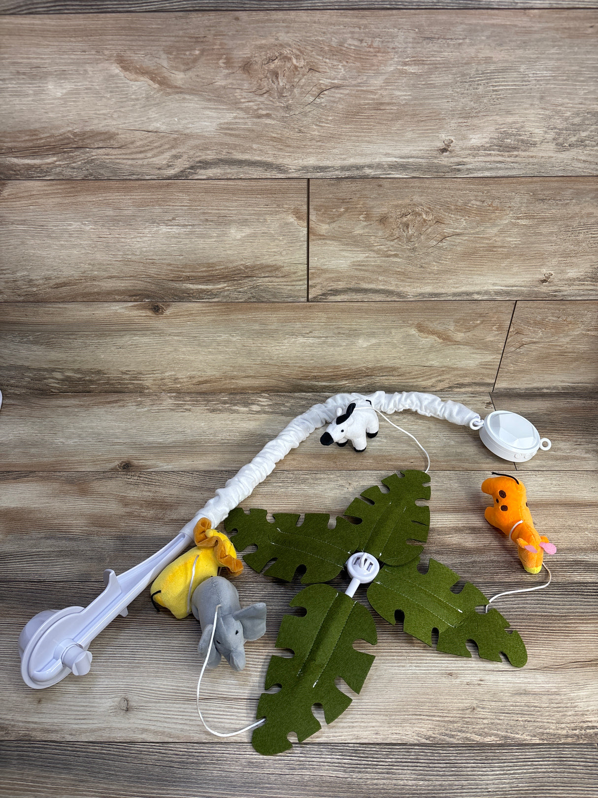 Joryuek Safari Animal Crib Mobile with Starlight Projection