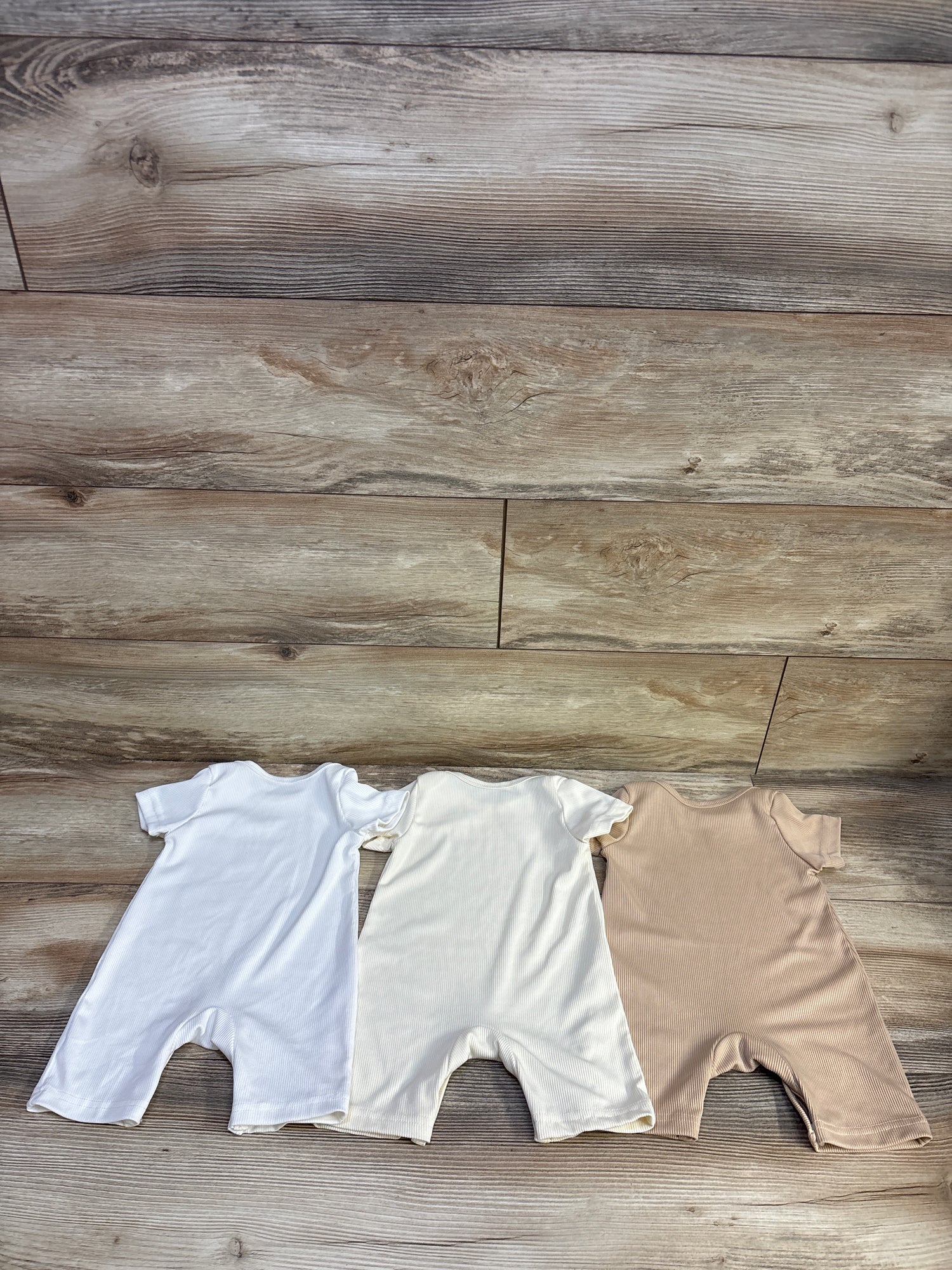 3pk Ribbed Shortie Rompers Beige sz 6m