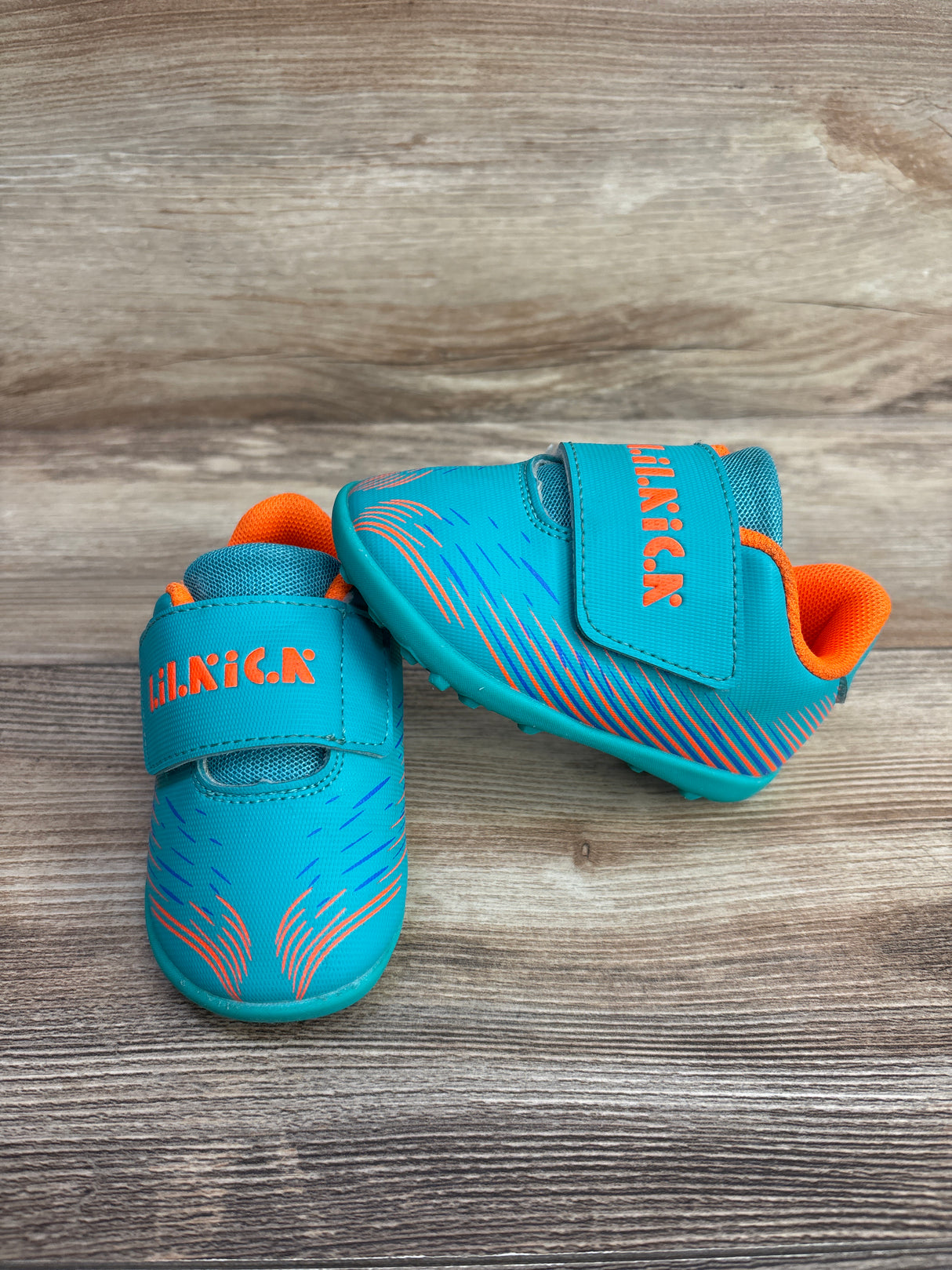 Brooman First Kick Soccer Sneakers Teal sz 6c