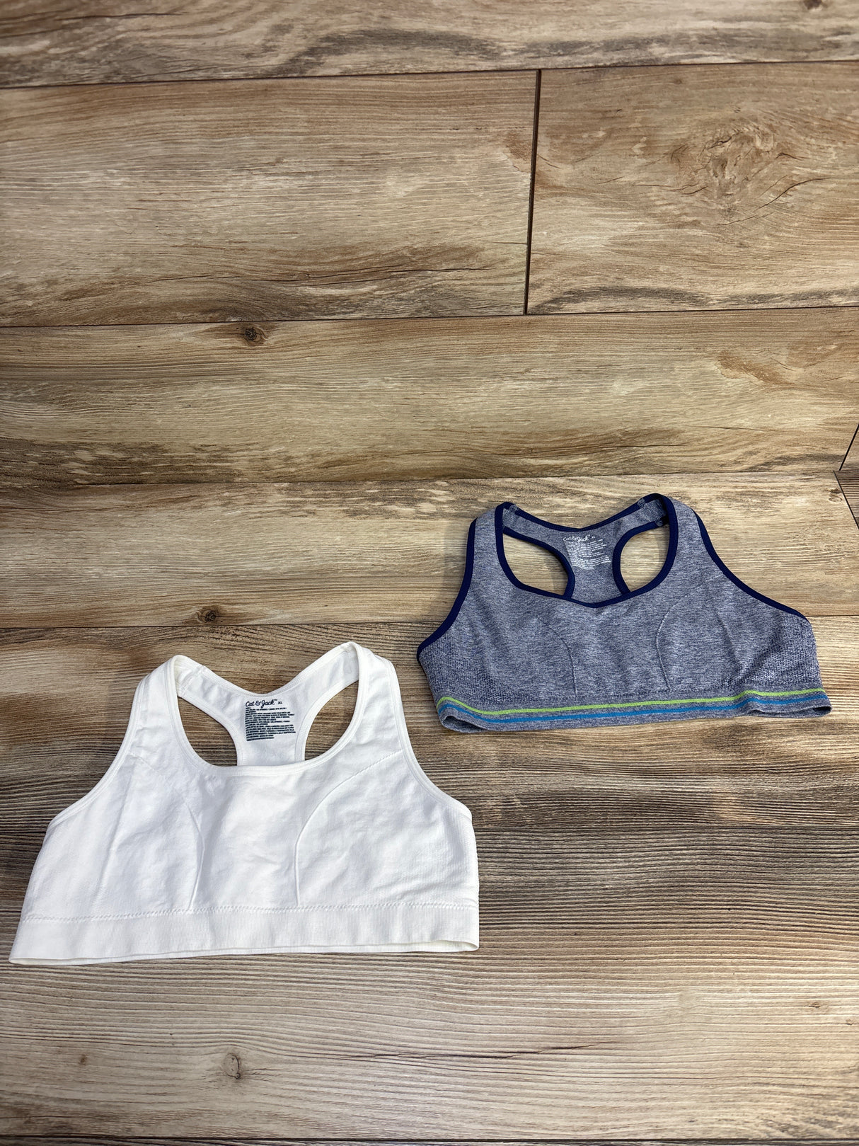NWOT Cat & Jack Seamless Sports Bra 2pk White/Blue sz XL