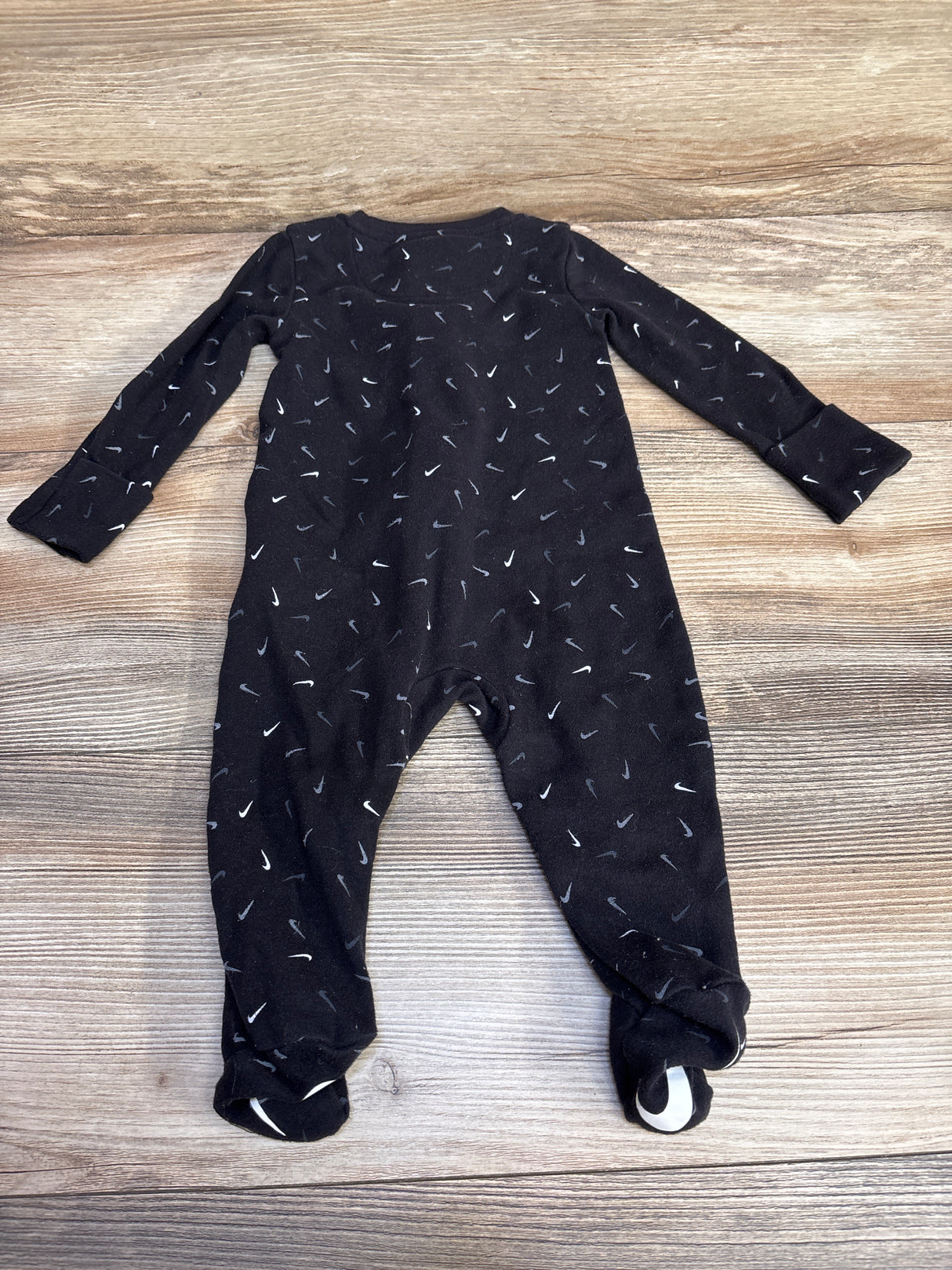 Nike Logo Sleeper Black sz 6m