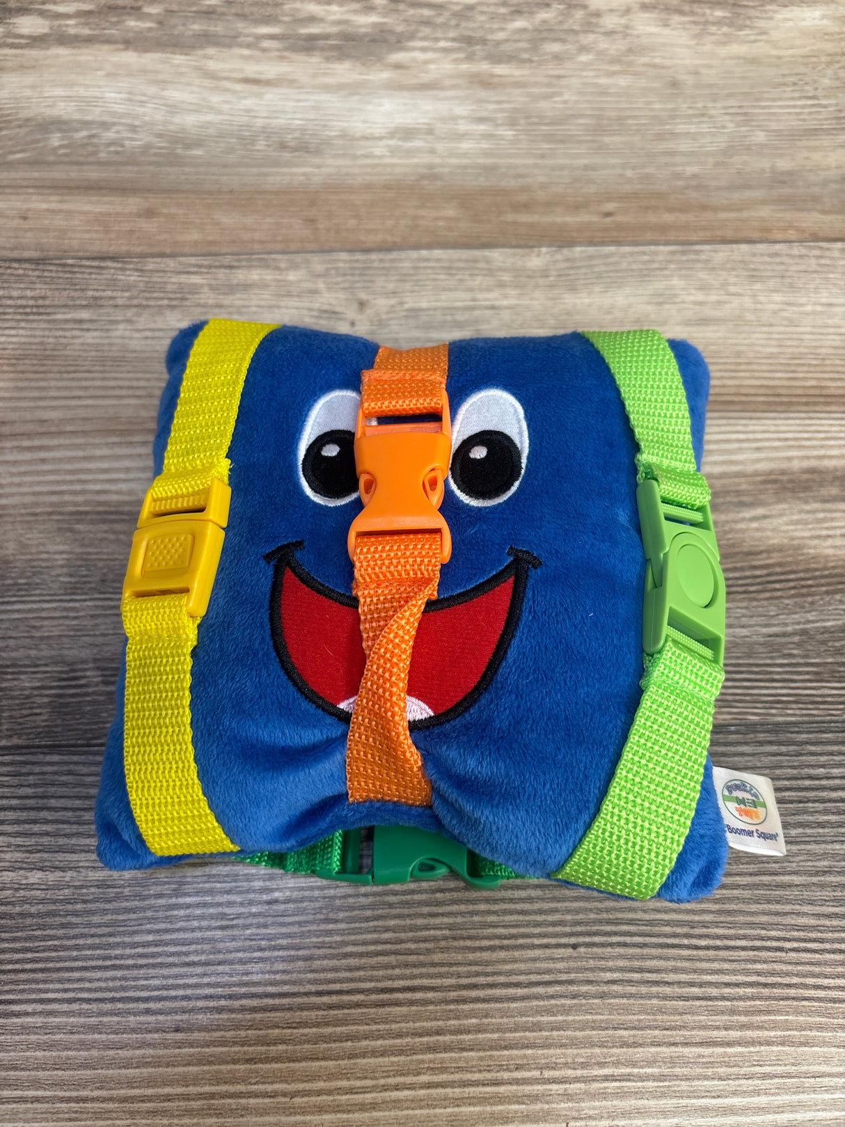 Buckle Toy Boomer Square