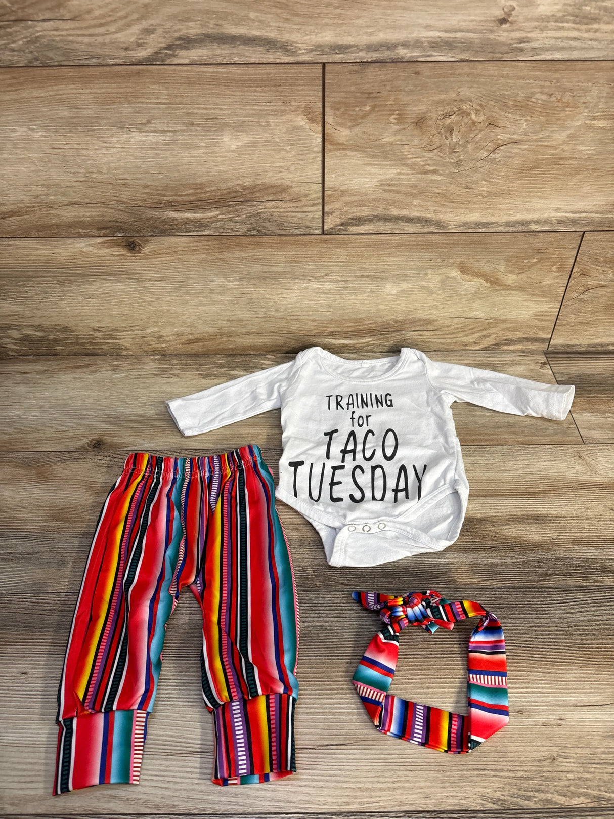 Trendy Mini 3pc Training For Taco Tuesday Set White sz 3-6m