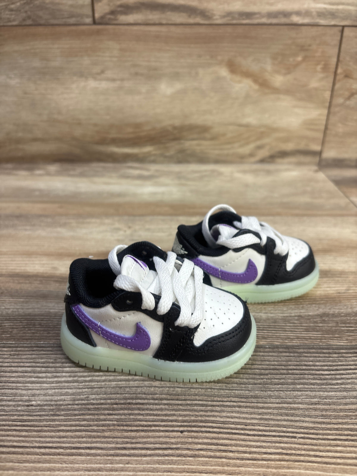 Air Jordan 1 Retro Low OG TD 'Black Raspberry' Sneakers sz 2c