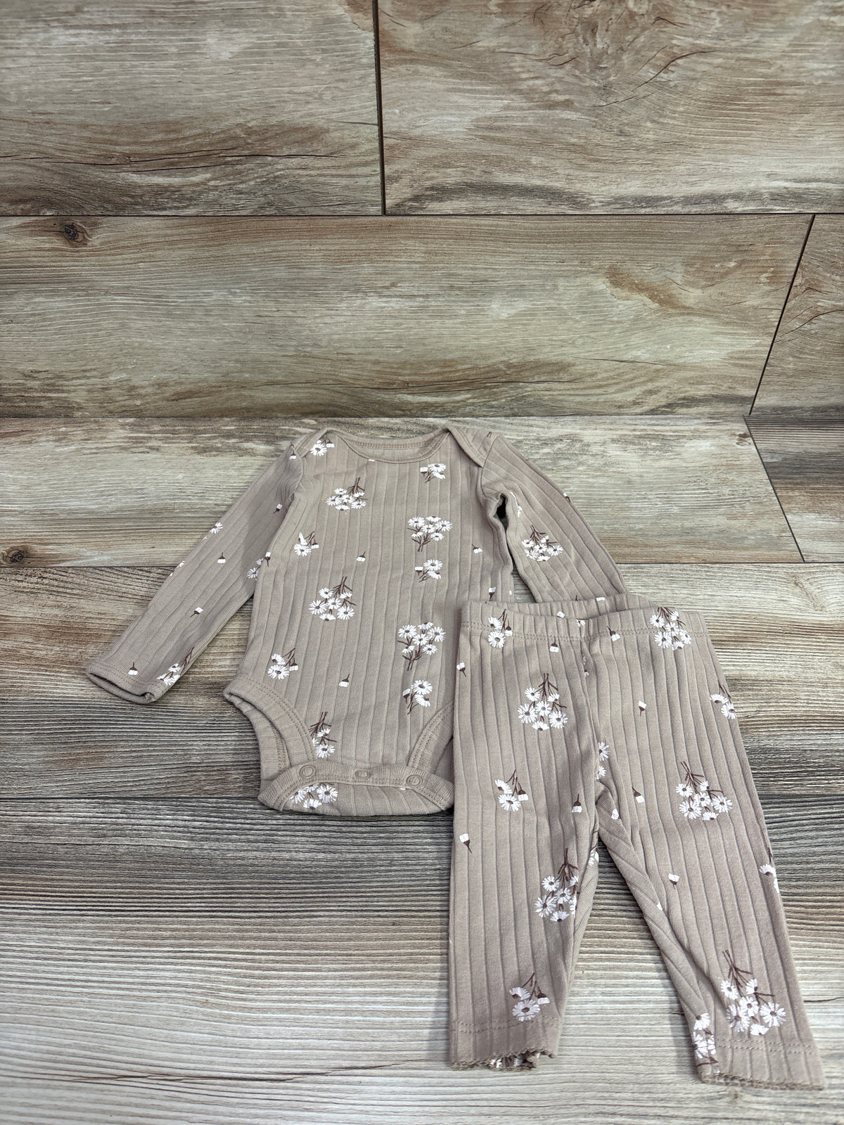 Carter's 2pc Ribbed Bodysuit & Pants Set Beige sz 3m