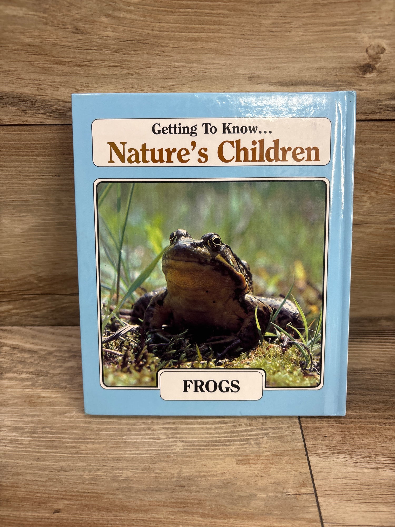 Getting to Know Nature's Children: Squirrels / Frogs Hardcover Book