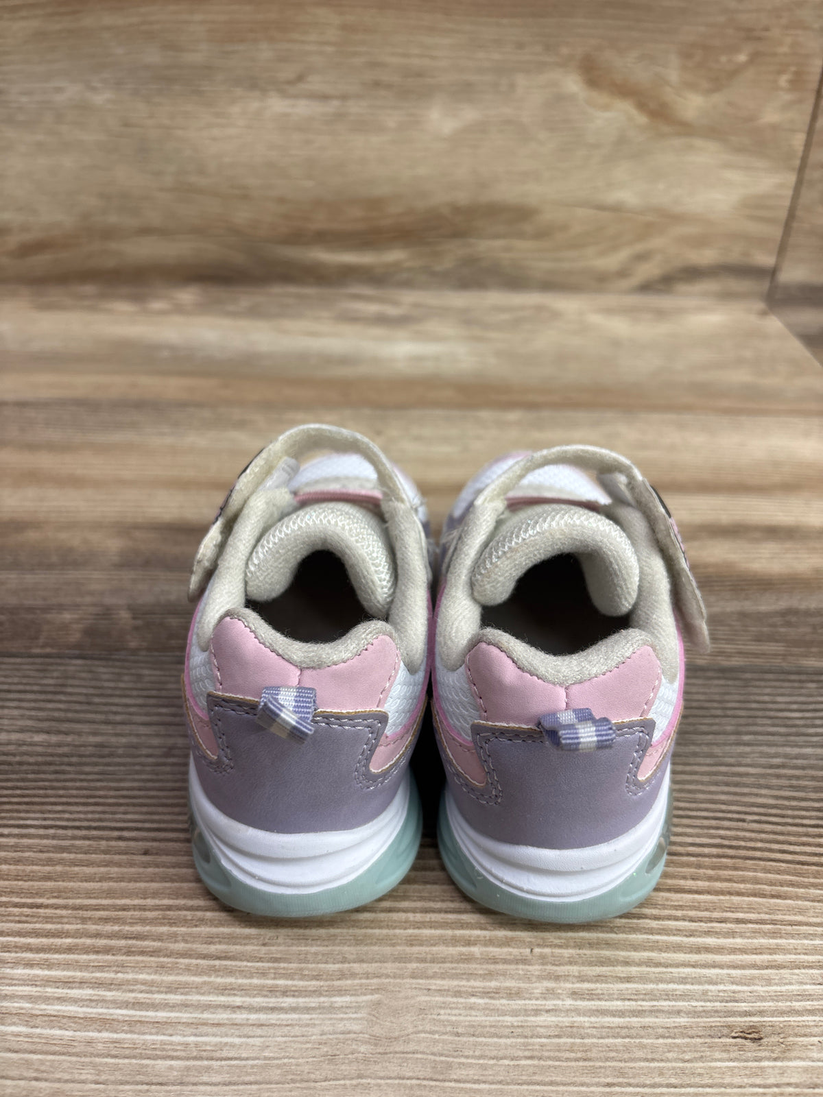 Disney Minnie Mouse Light-Up Sneakers Cream sz 7c