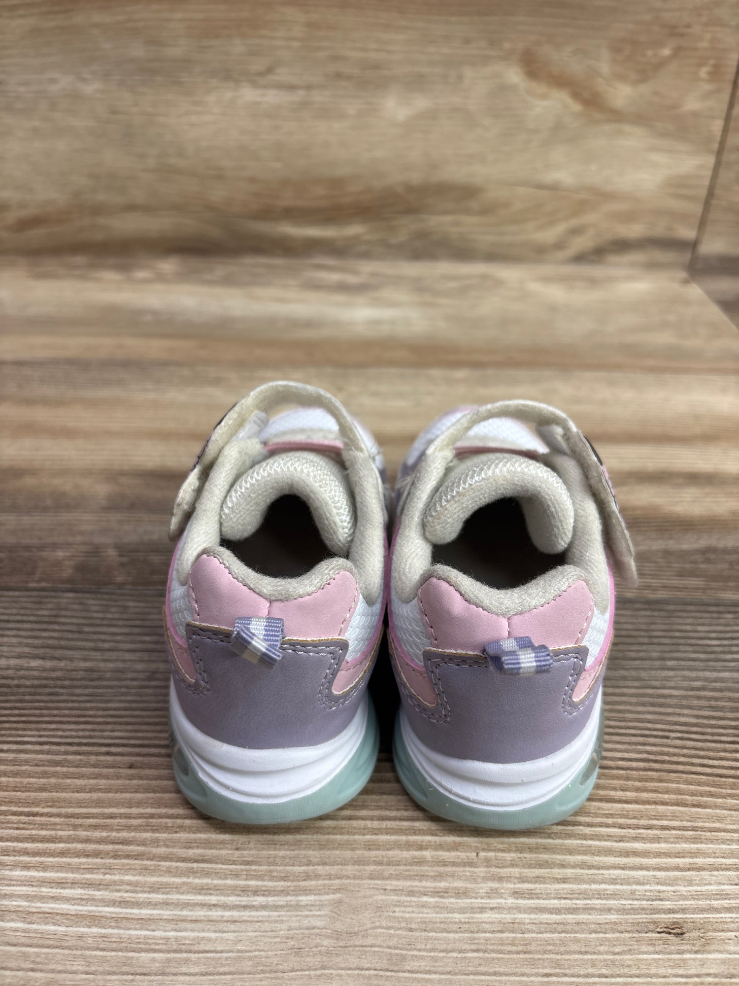 Disney Minnie Mouse Light-Up Sneakers Cream sz 7c
